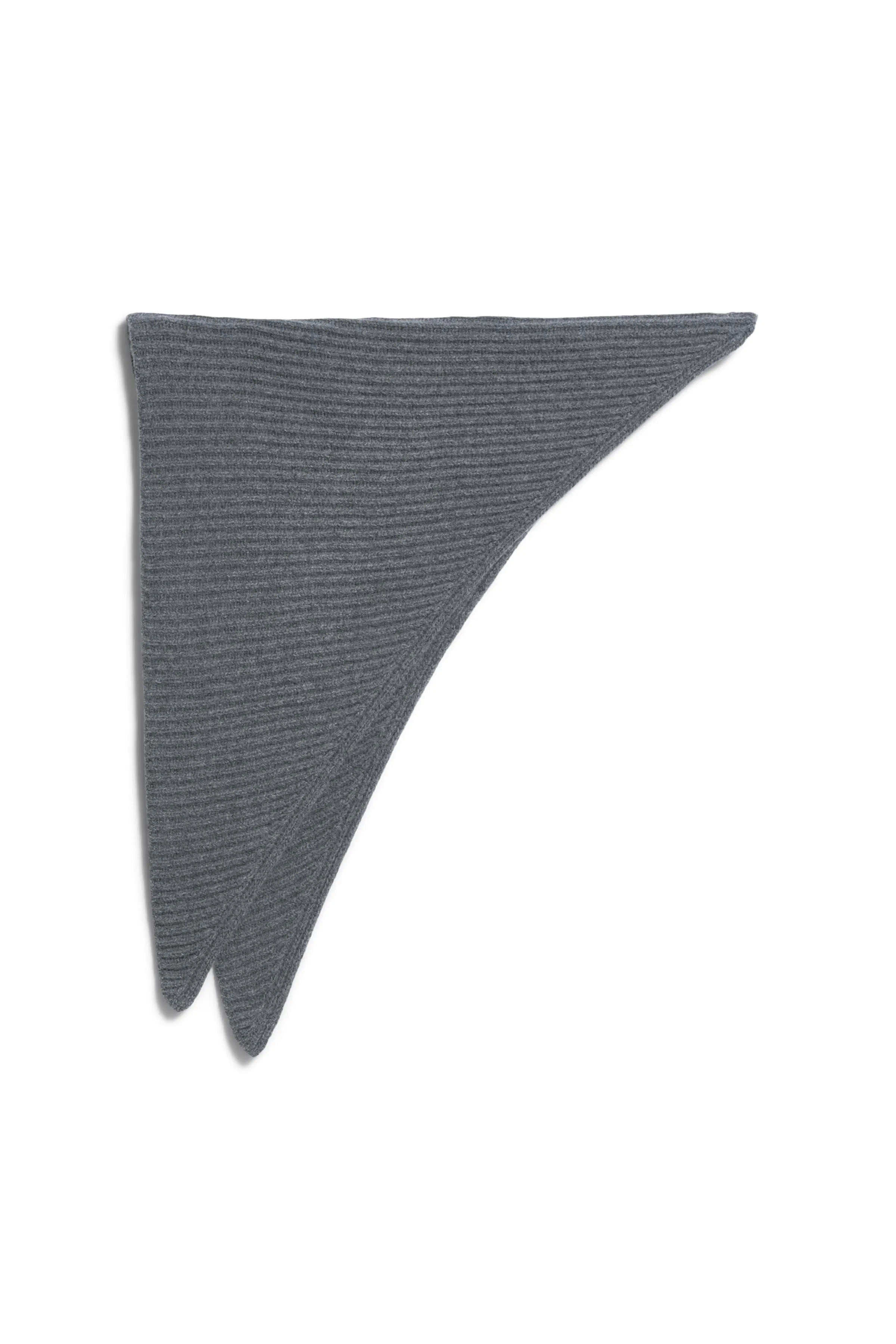 IOAmeila Tuch PACK FRONT 30600037-GY942