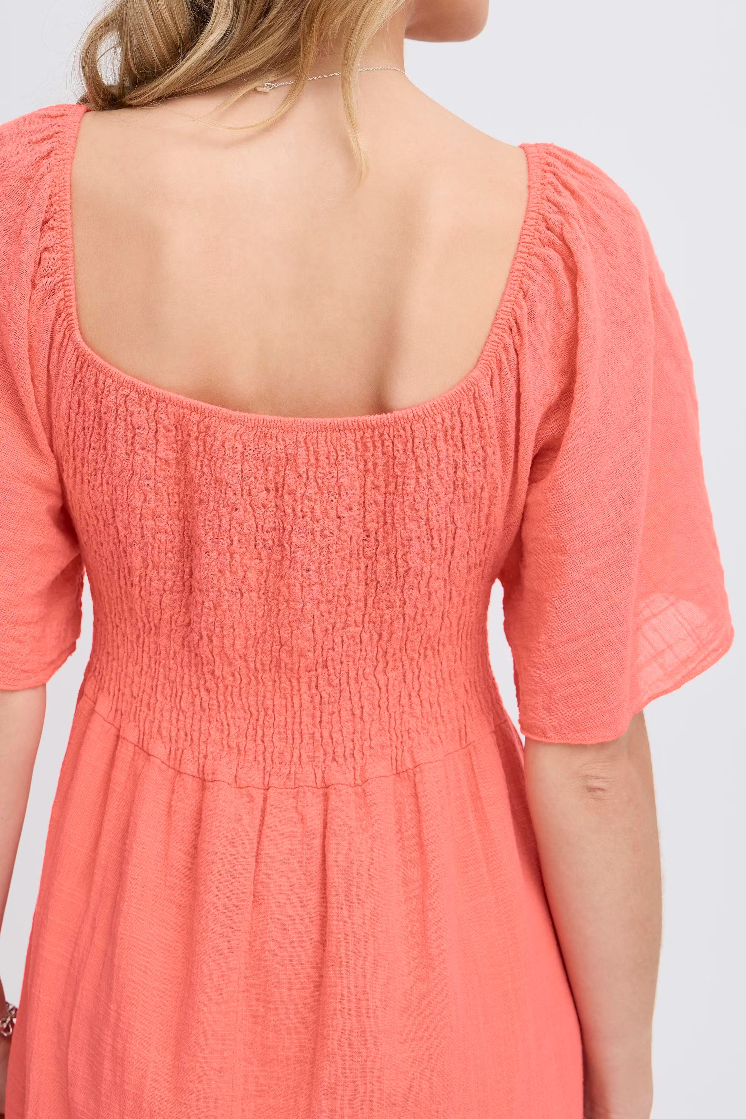 SBALEXA Kleid LOOKBOOK DETAIL 22100929-161546