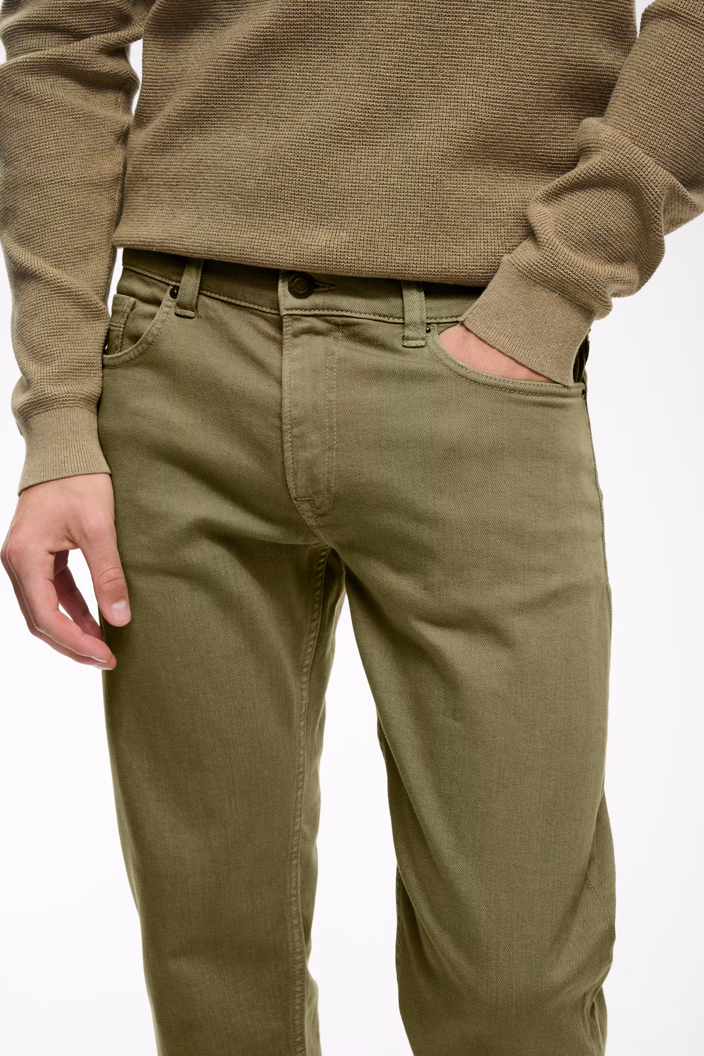 MAMike Hose LOOKBOOK DETAIL 30209153-170510