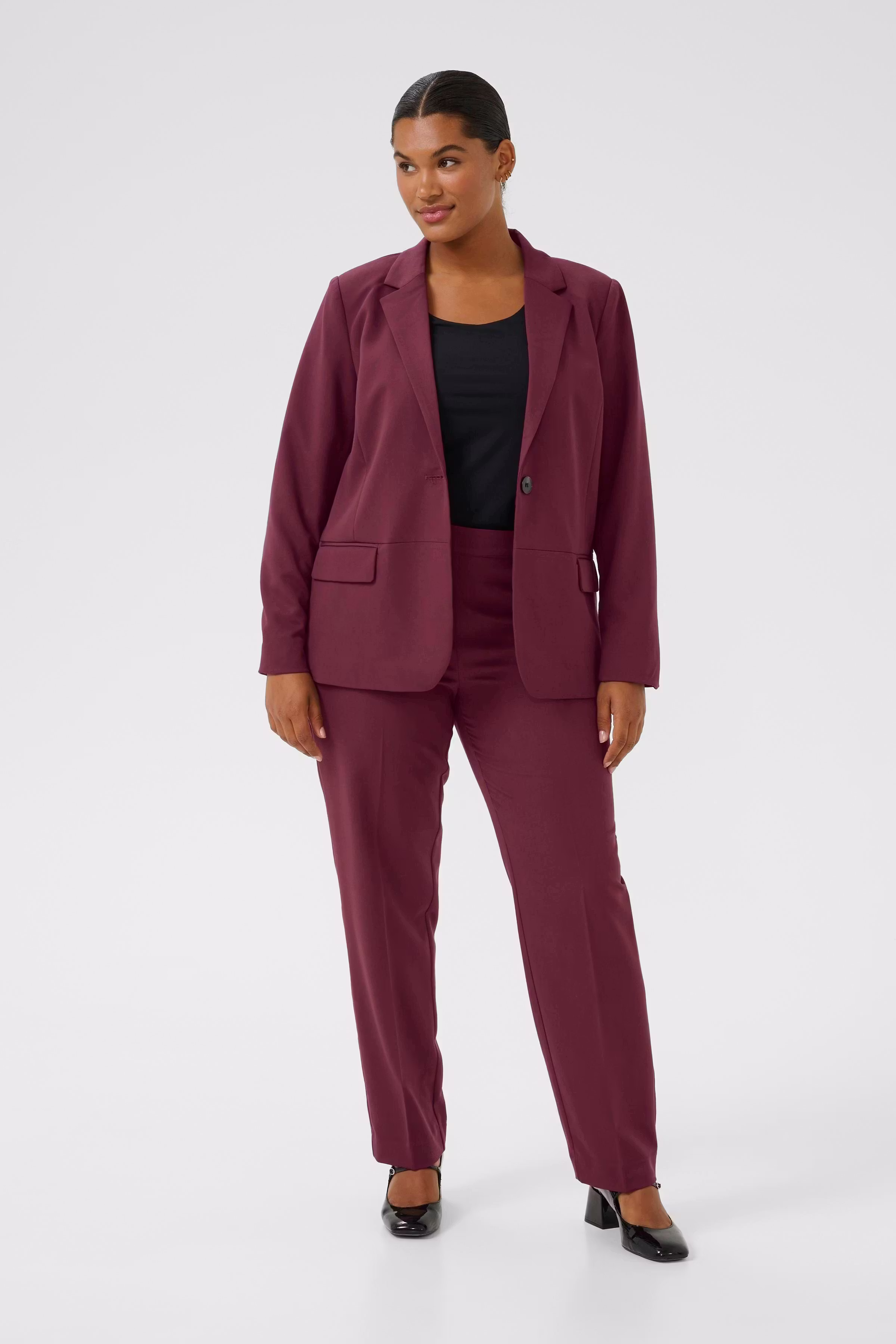 KCsakira Byxor LOOKBOOK FRONT 10581088-191528