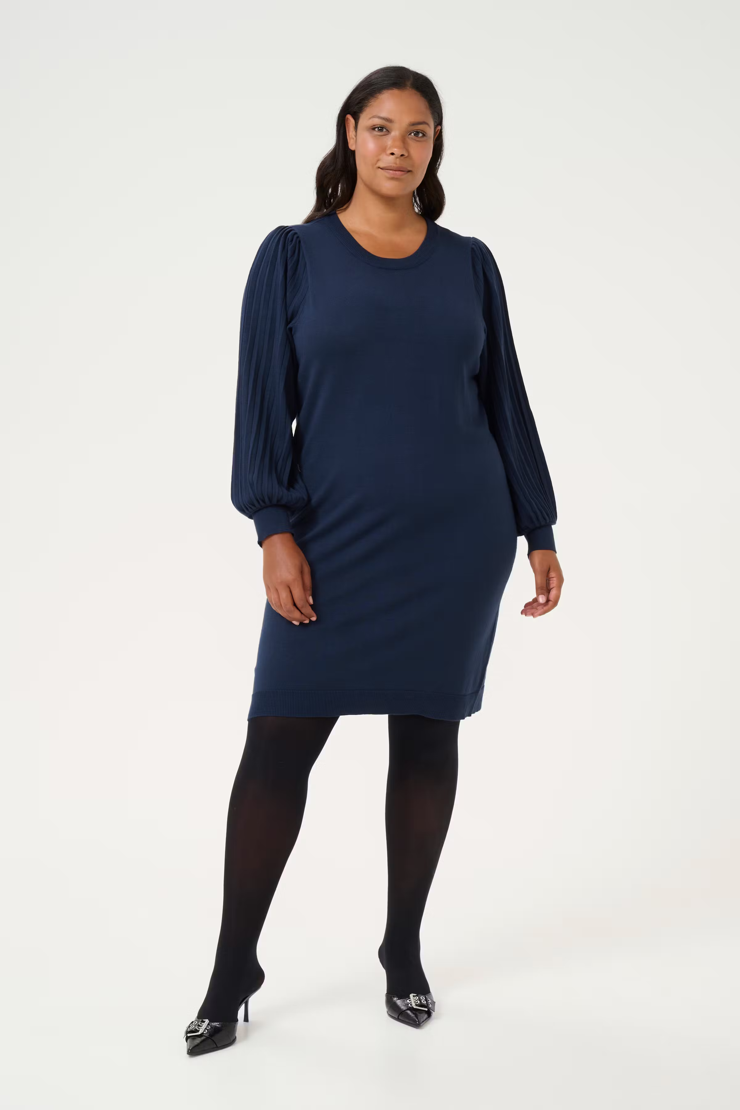 KCjessie Kjole LOOKBOOK FRONT 10582944-194020