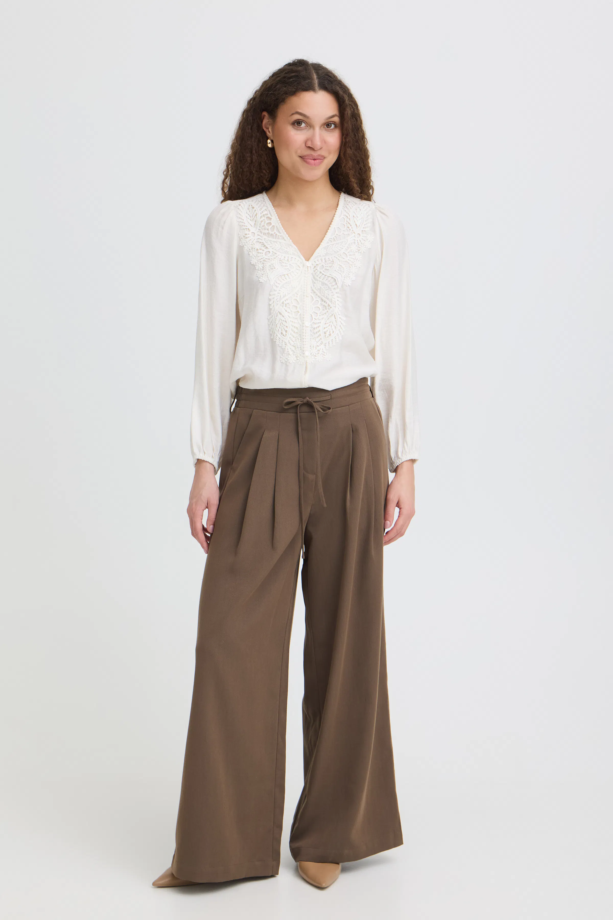 FRVEDA Bukser LOOKBOOK FRONT 20618072-1909161