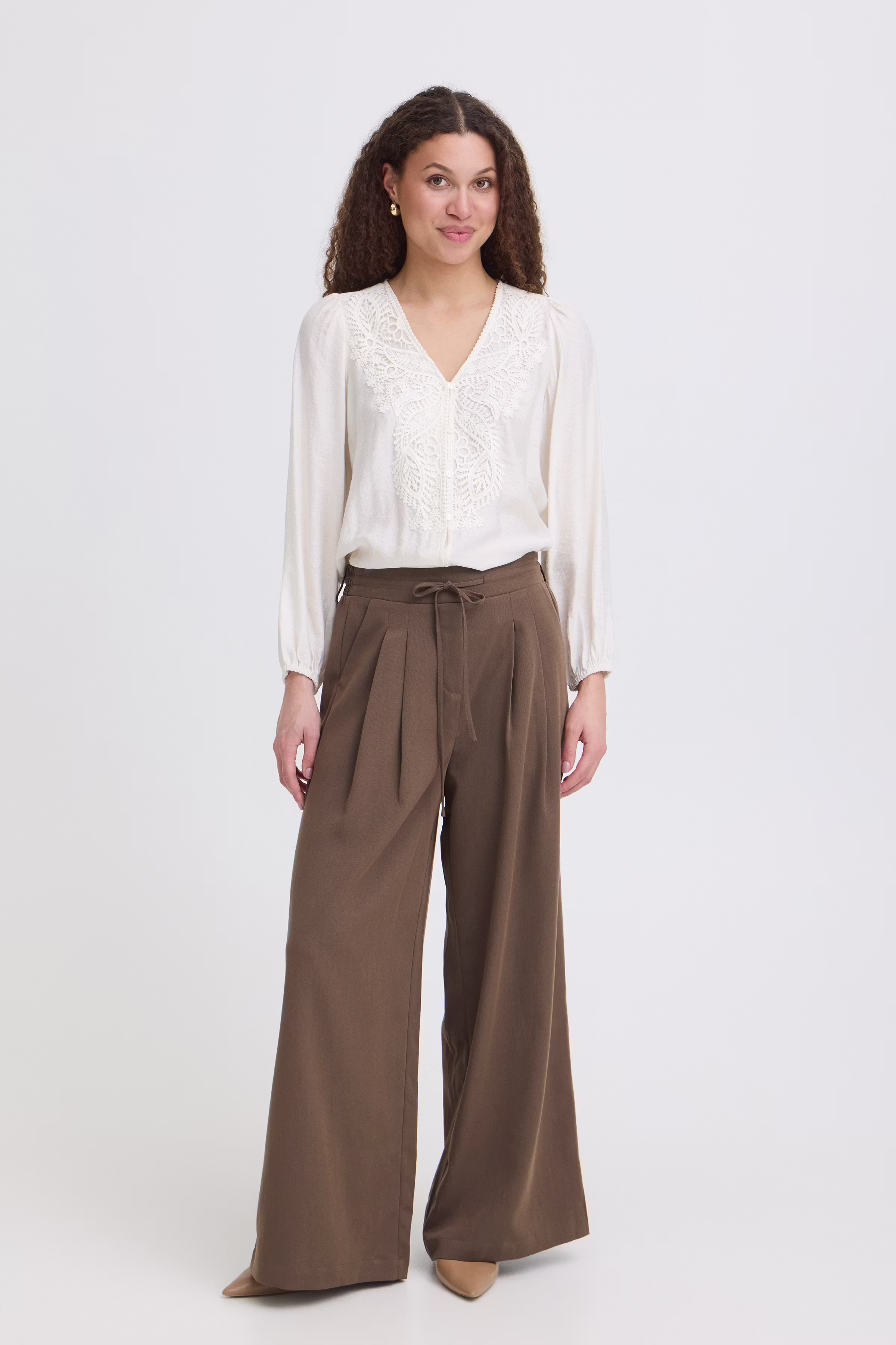 FRVEDA Bukser LOOKBOOK FRONT 20618072-1909161