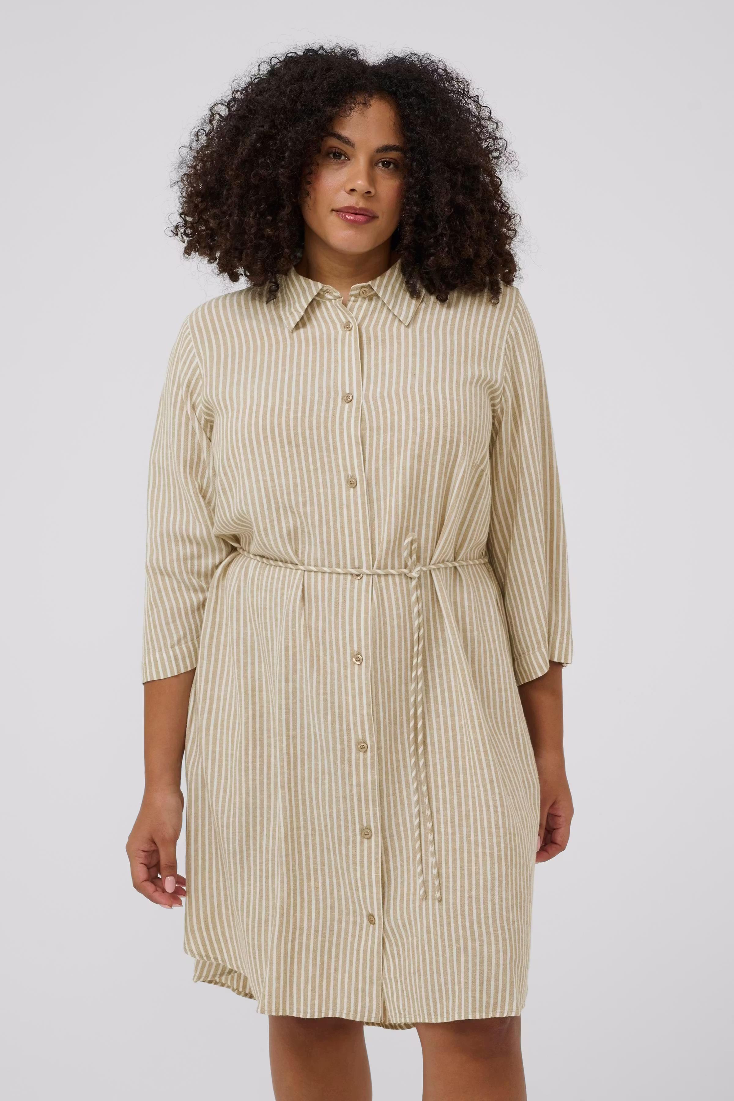 KCmille Dress LOOKBOOK FRONT 10584077-105466