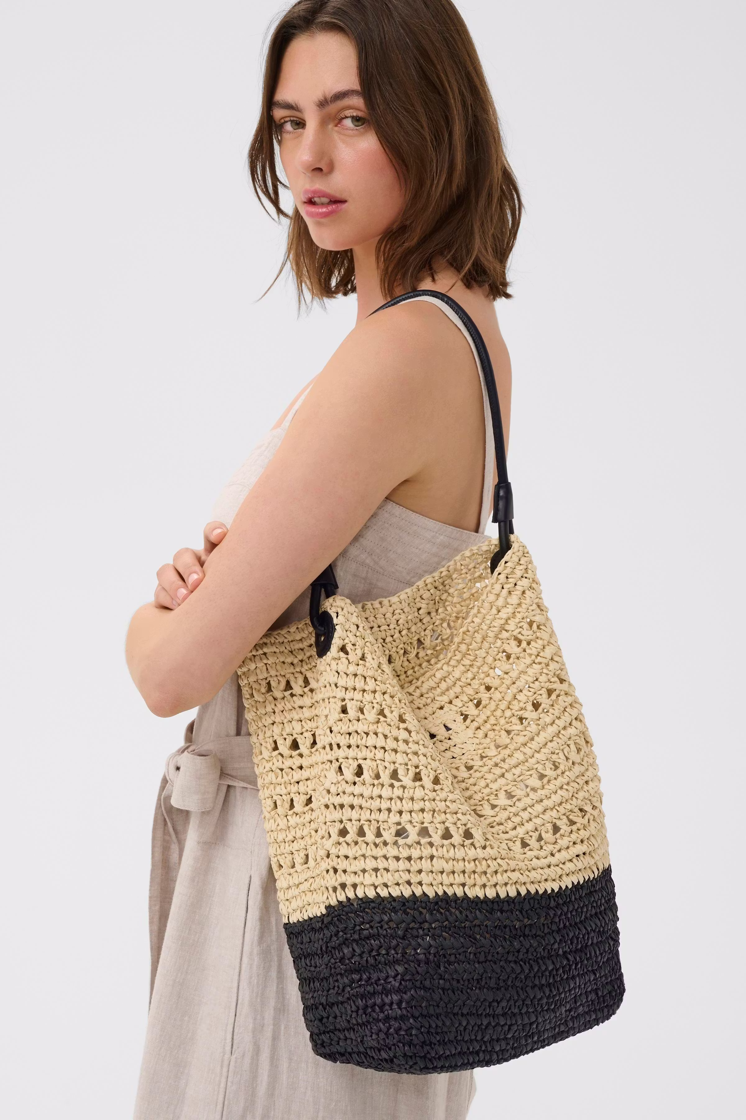 PAWLIW Taske LOOKBOOK FRONT 30112588-900007267