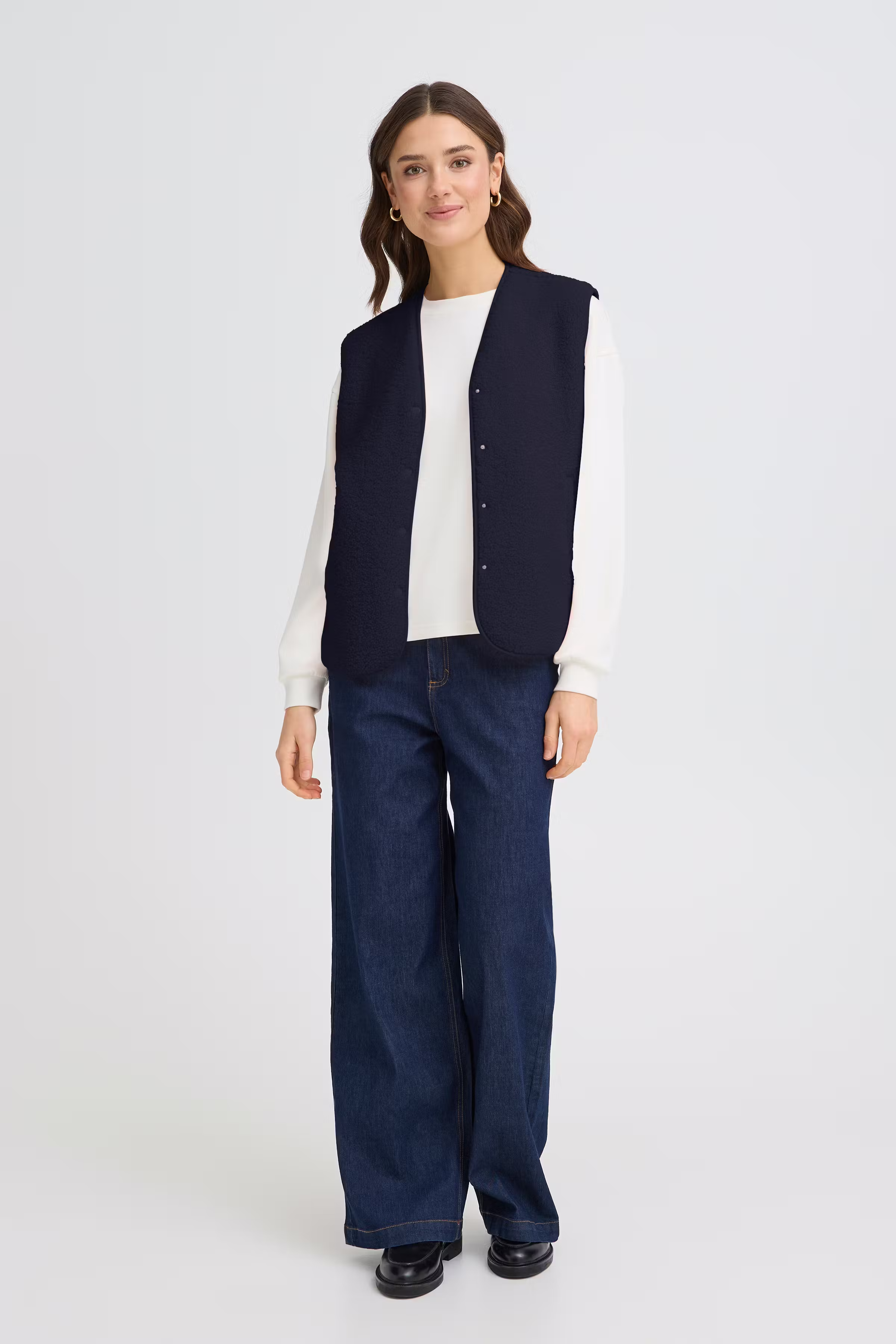 FRGWYNNE Waistcoat LOOKBOOK FRONT 20617286-193923