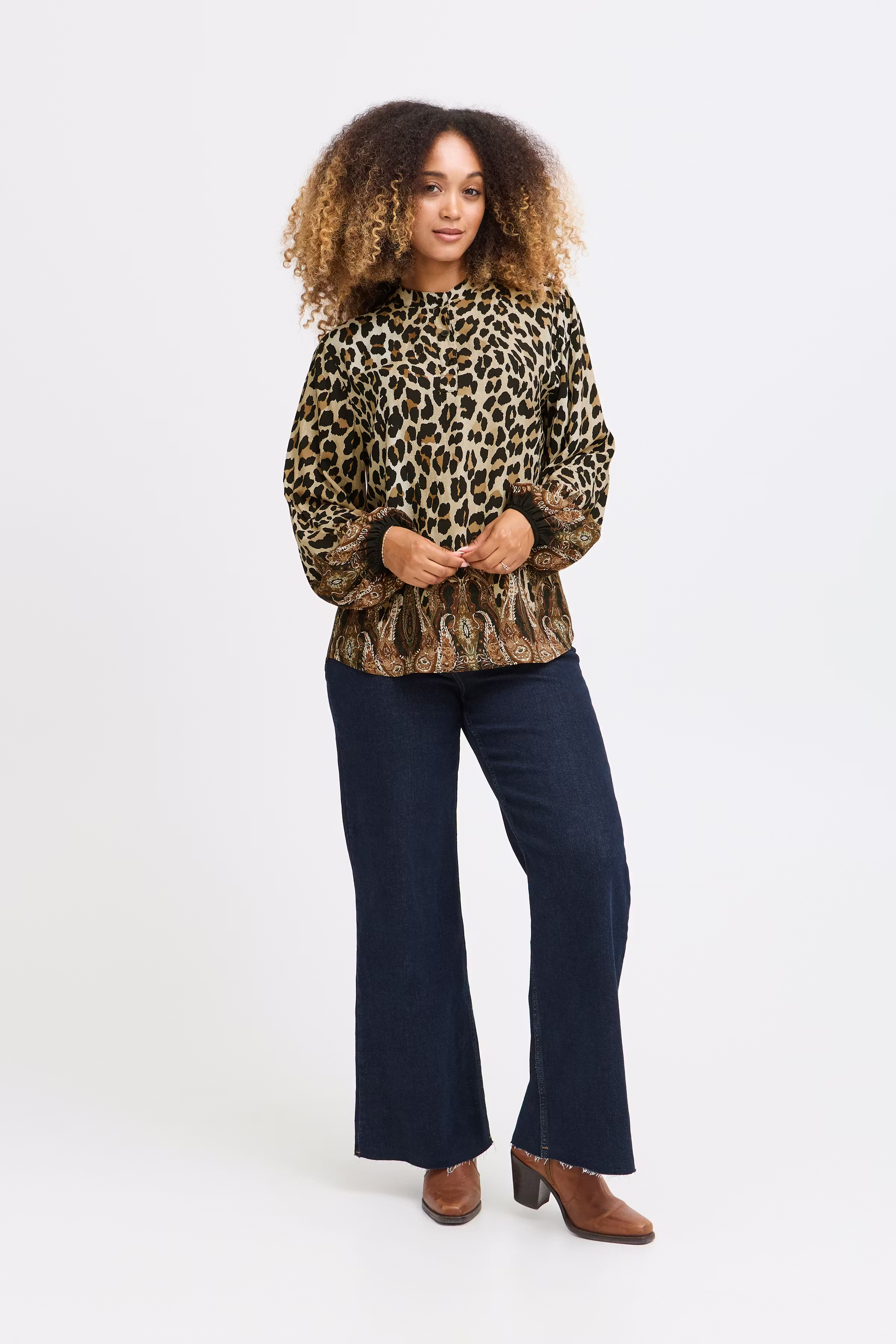 SBIBERIA Bluse LOOKBOOK FRONT 22100792-203533