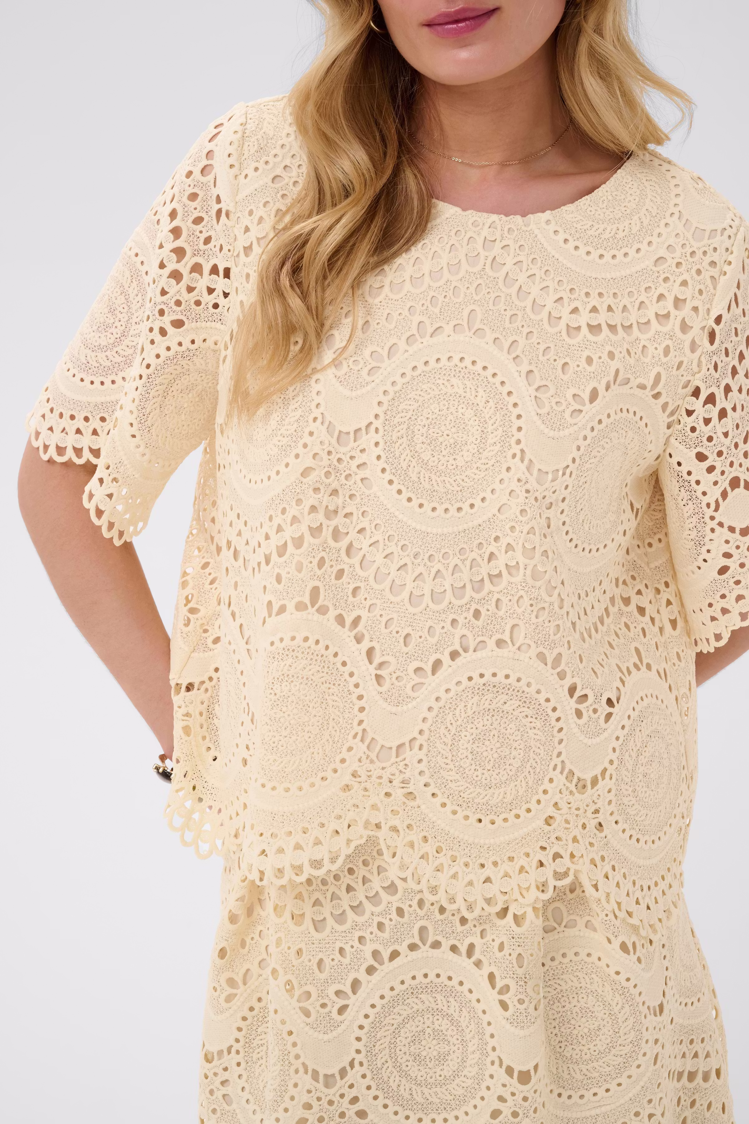 CRBaja Bluse LOOKBOOK DETAIL 10615184-131008