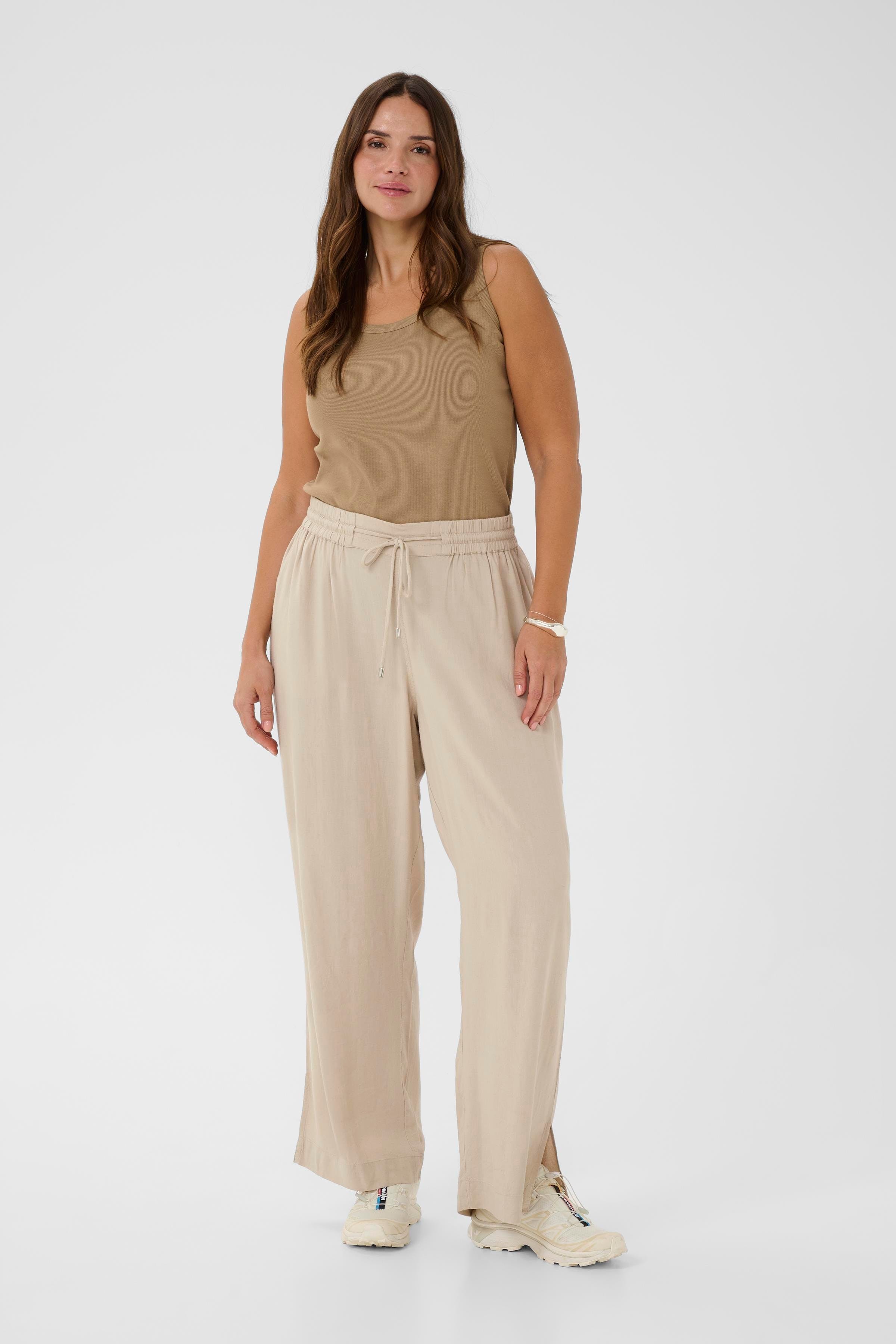 KCmille Trousers LOOKBOOK FRONT 10584078-151305