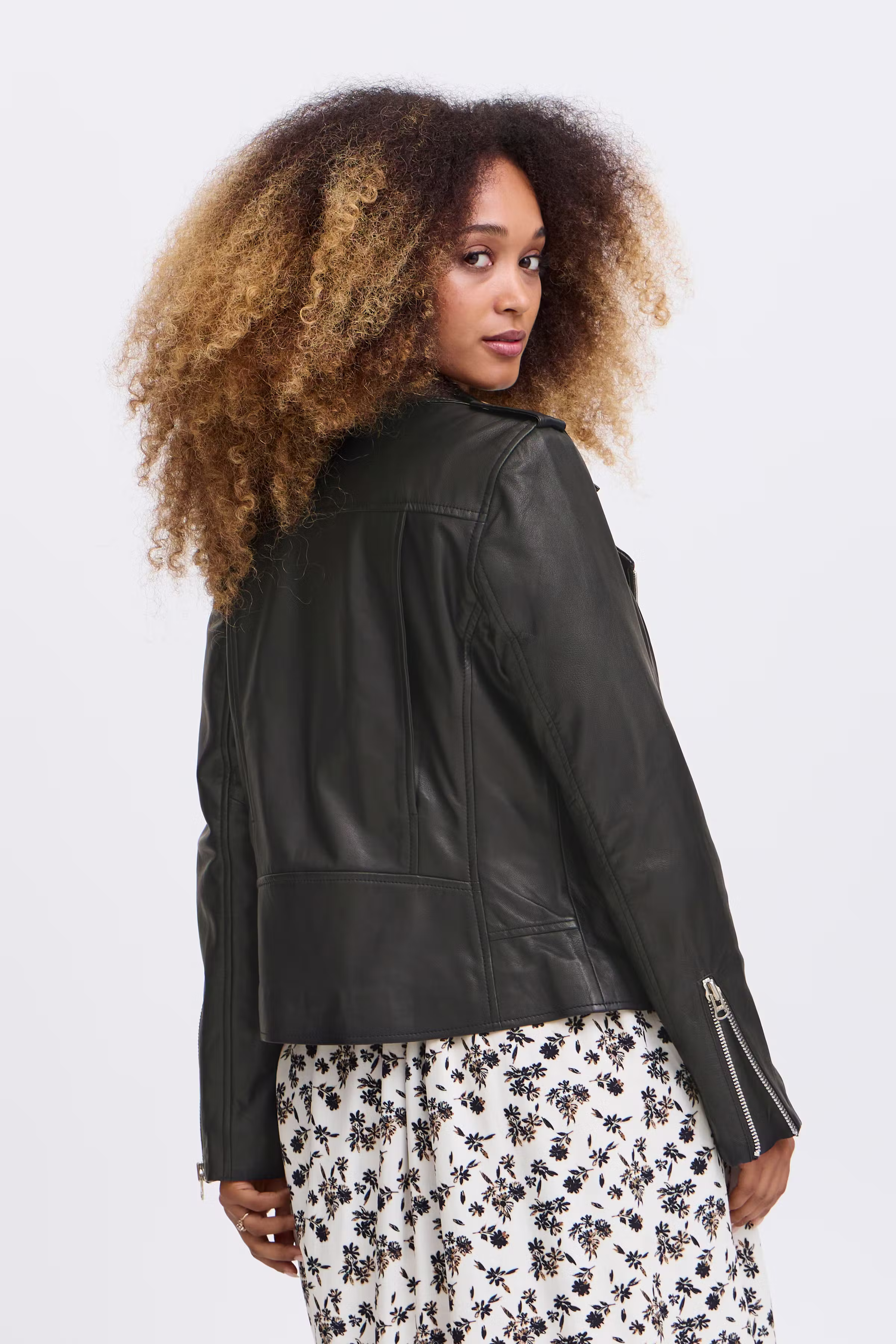 SBGOURMANO Casual jakke LOOKBOOK BACK 22100771-190303