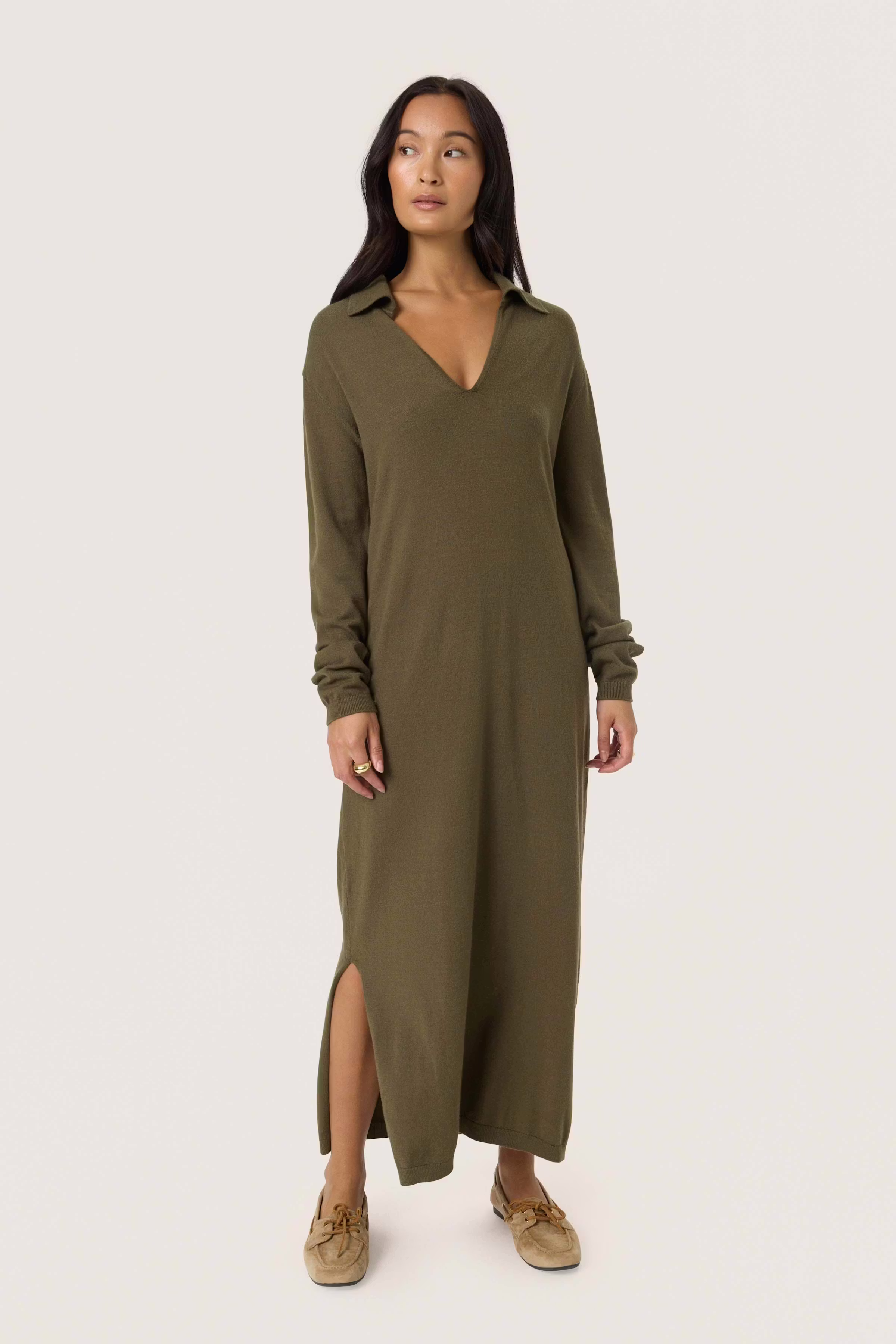 SLSpina Klänning LOOKBOOK FRONT 30408554-190822