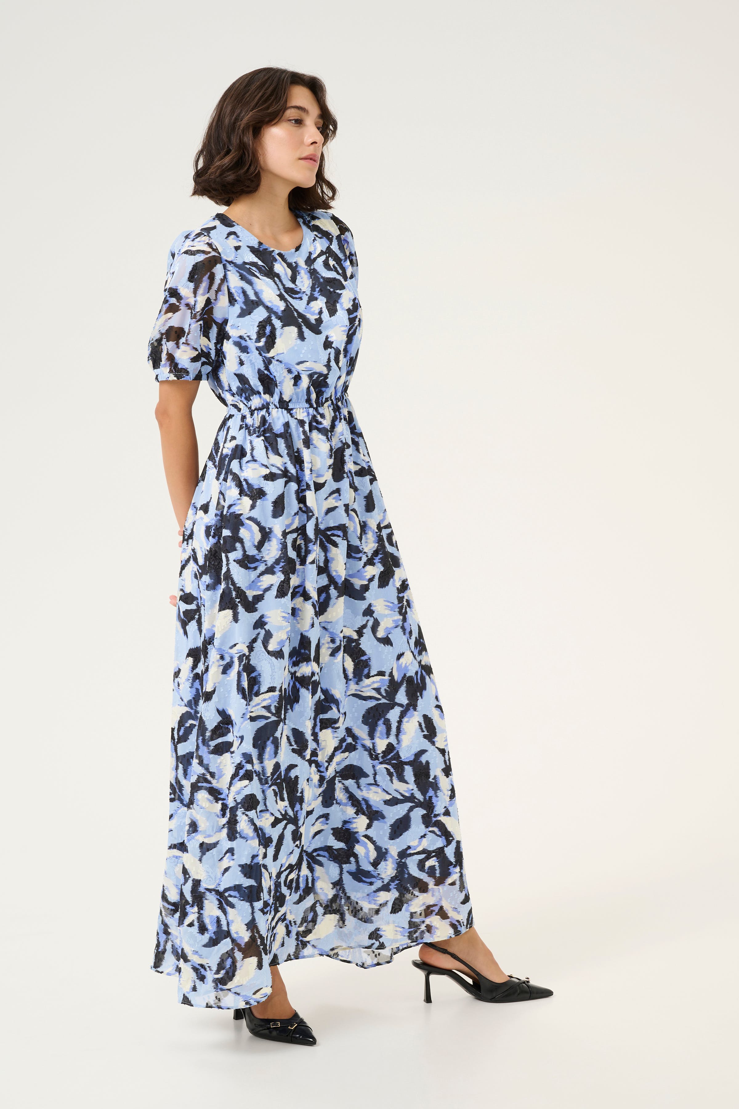 KAelina Dress LOOKBOOK FRONT 10509573-107289