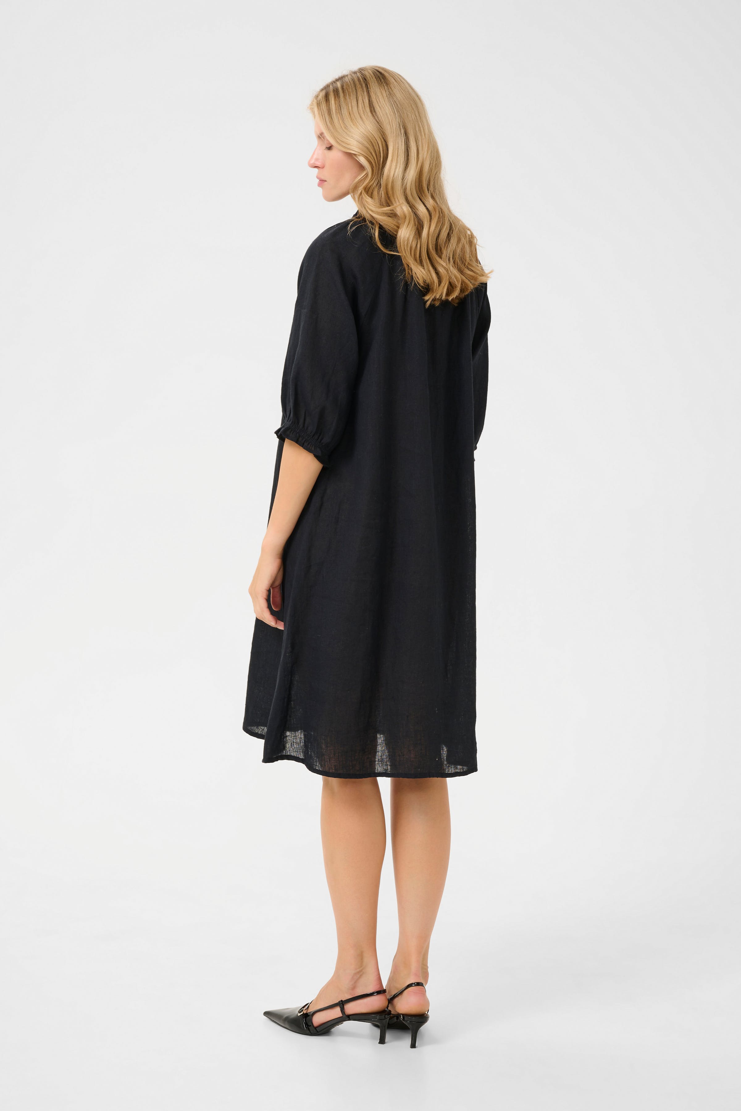 CRBellis Linne klänning LOOKBOOK BACK 10613470-100120