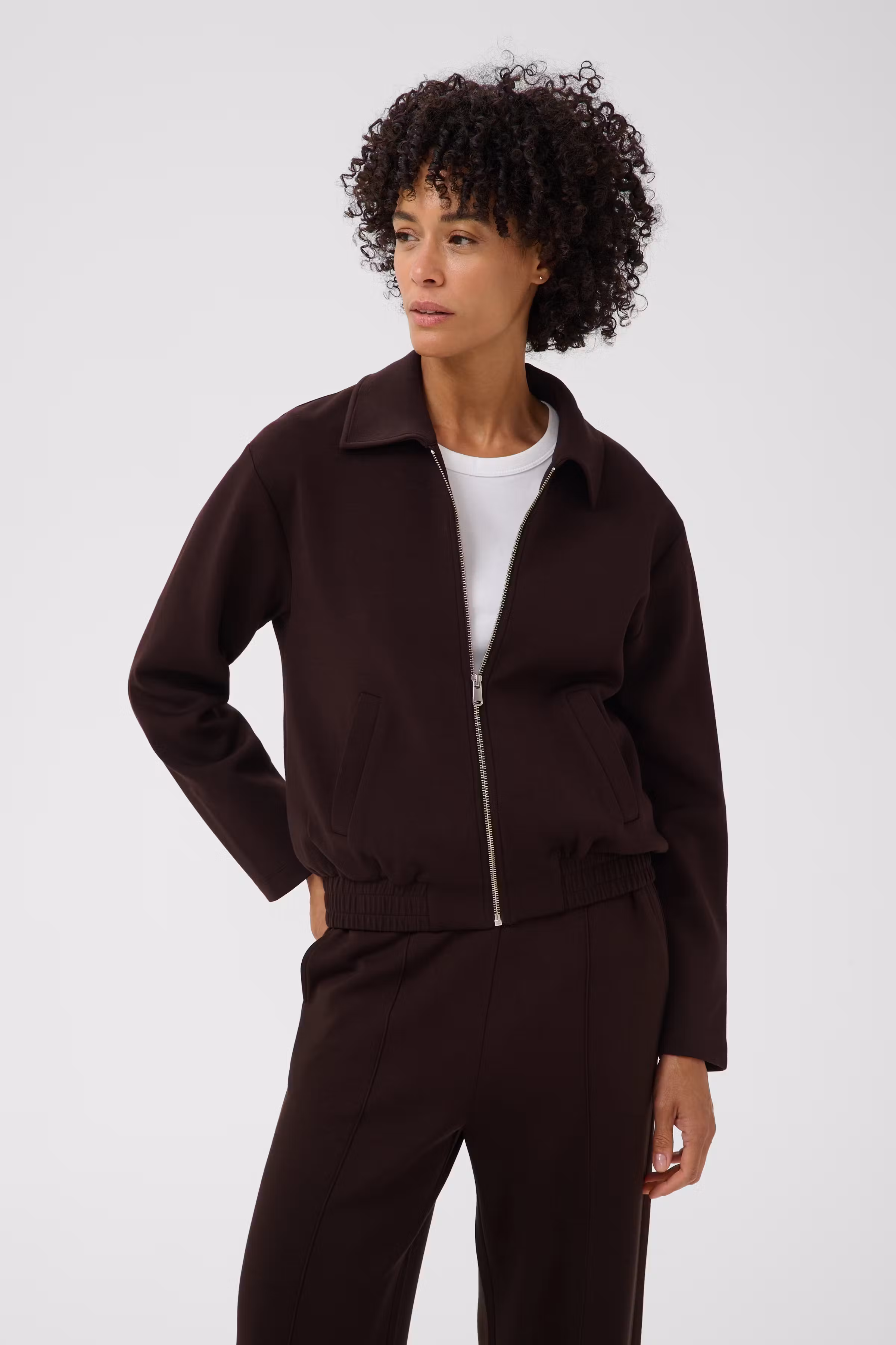 ChenayaPW Sweatshirt LOOKBOOK FRONT 30310826-191106