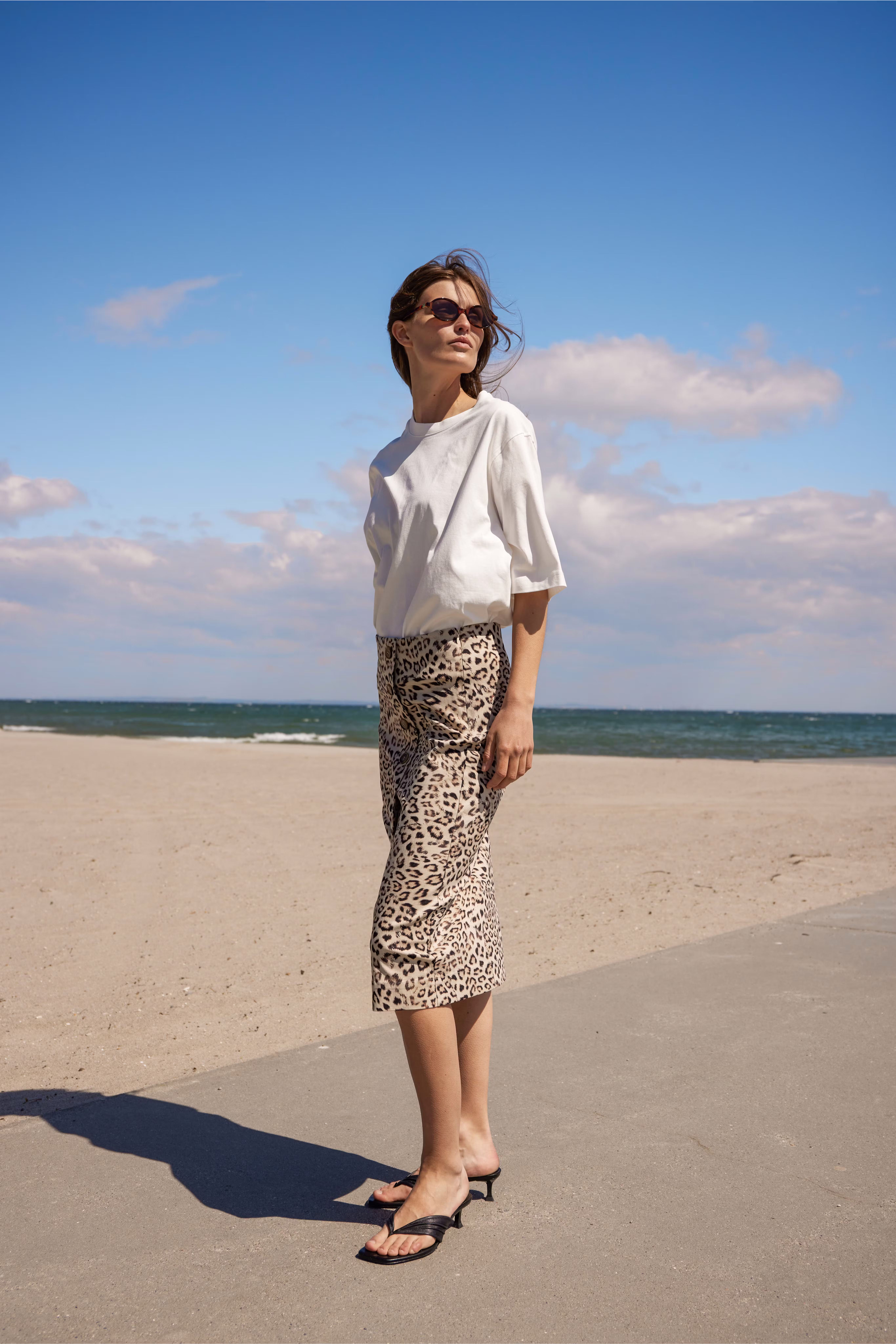 SLJalina Rock LOCATION NONE 30408462-303941