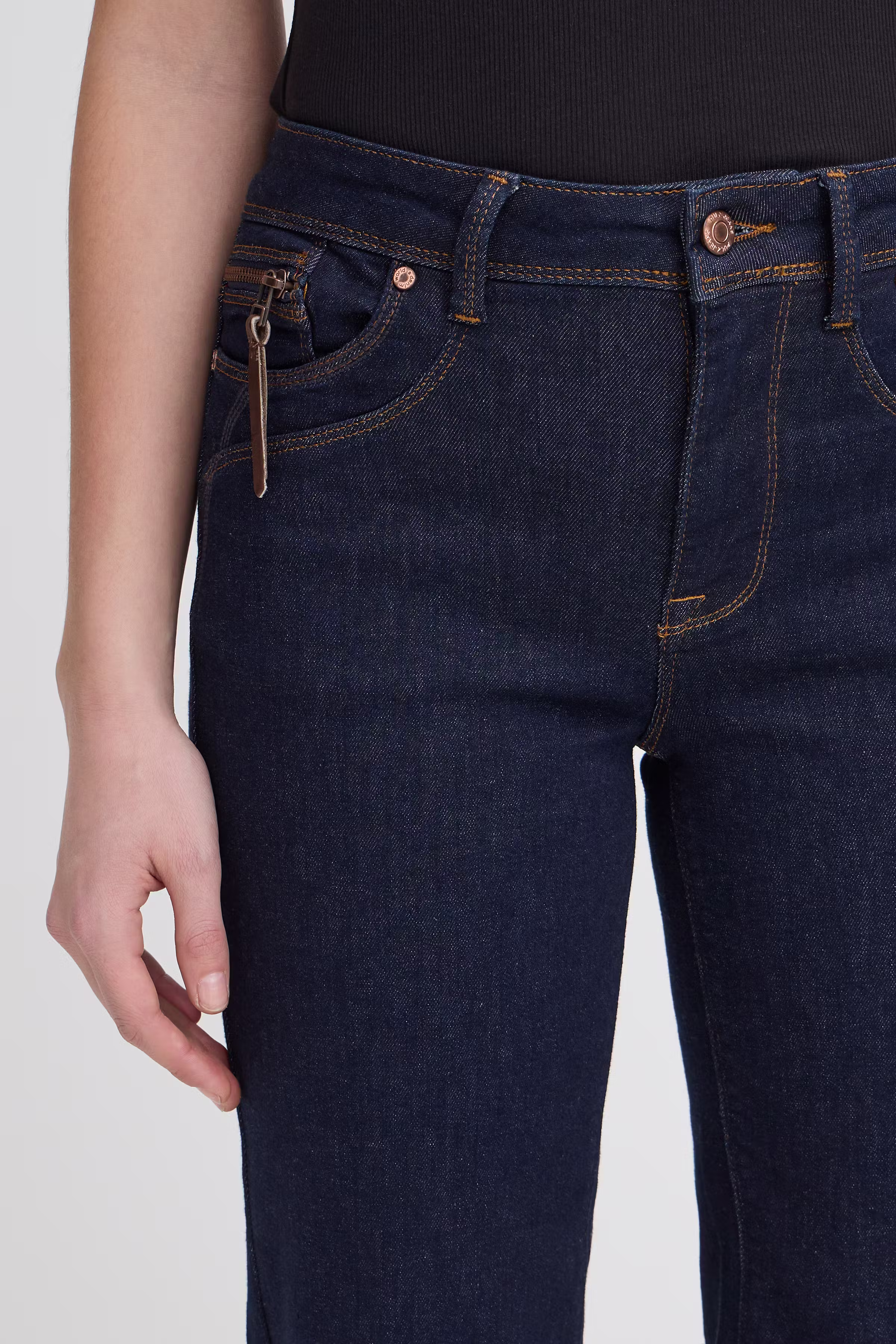 PZKAROLINA Jeans LOOKBOOK DETAIL 50210530-202124