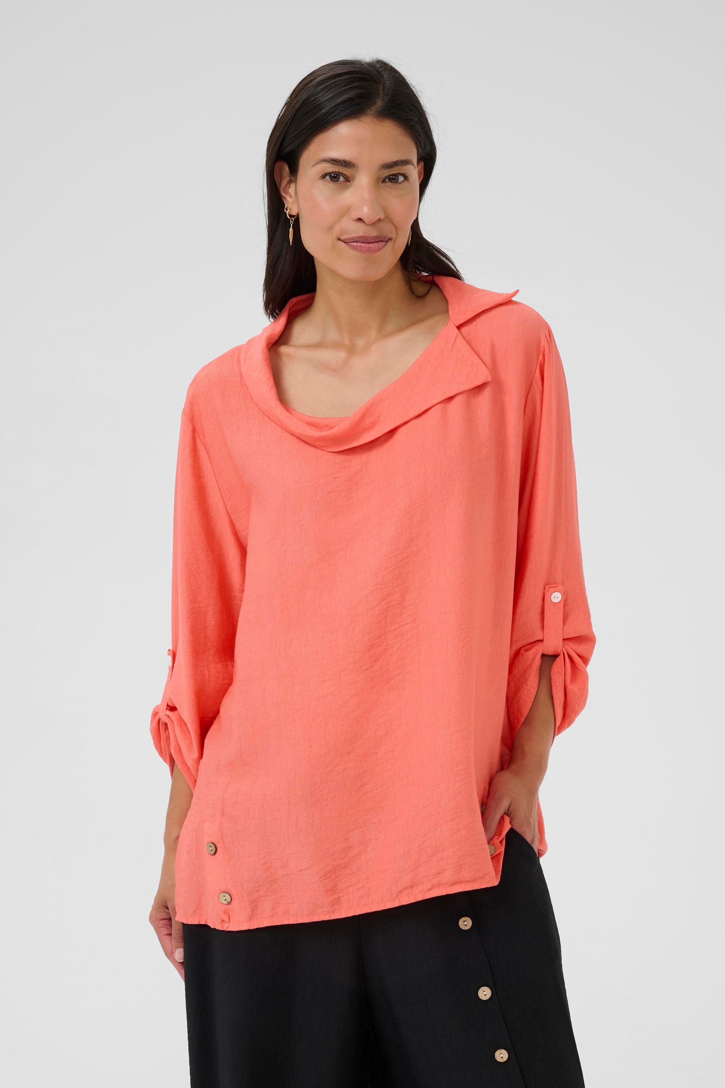 BPkiana Bluse LOOKBOOK FRONT 40103551-400772