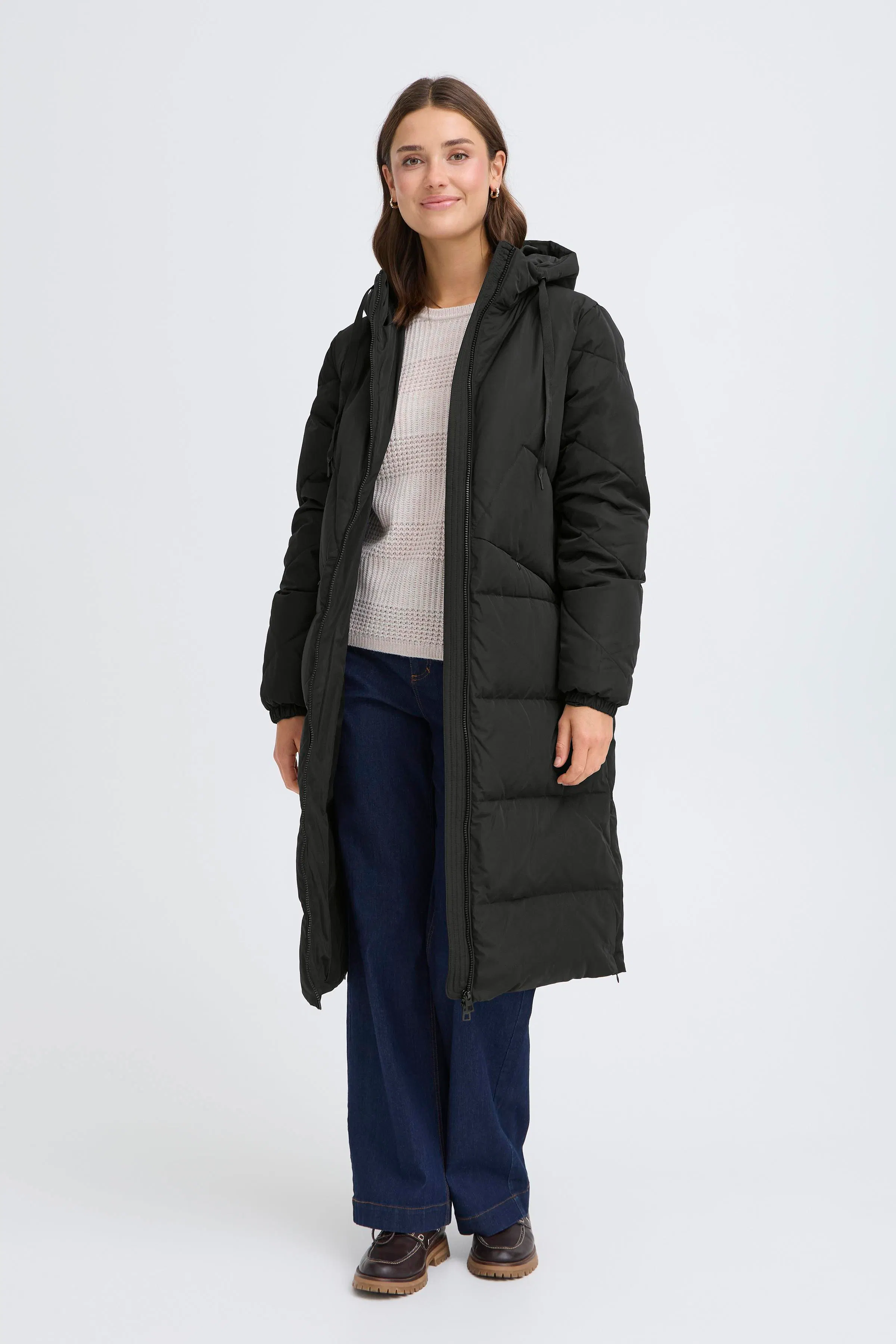 FRESTELLA Yttertøy LOOKBOOK FRONT 20615629-200113