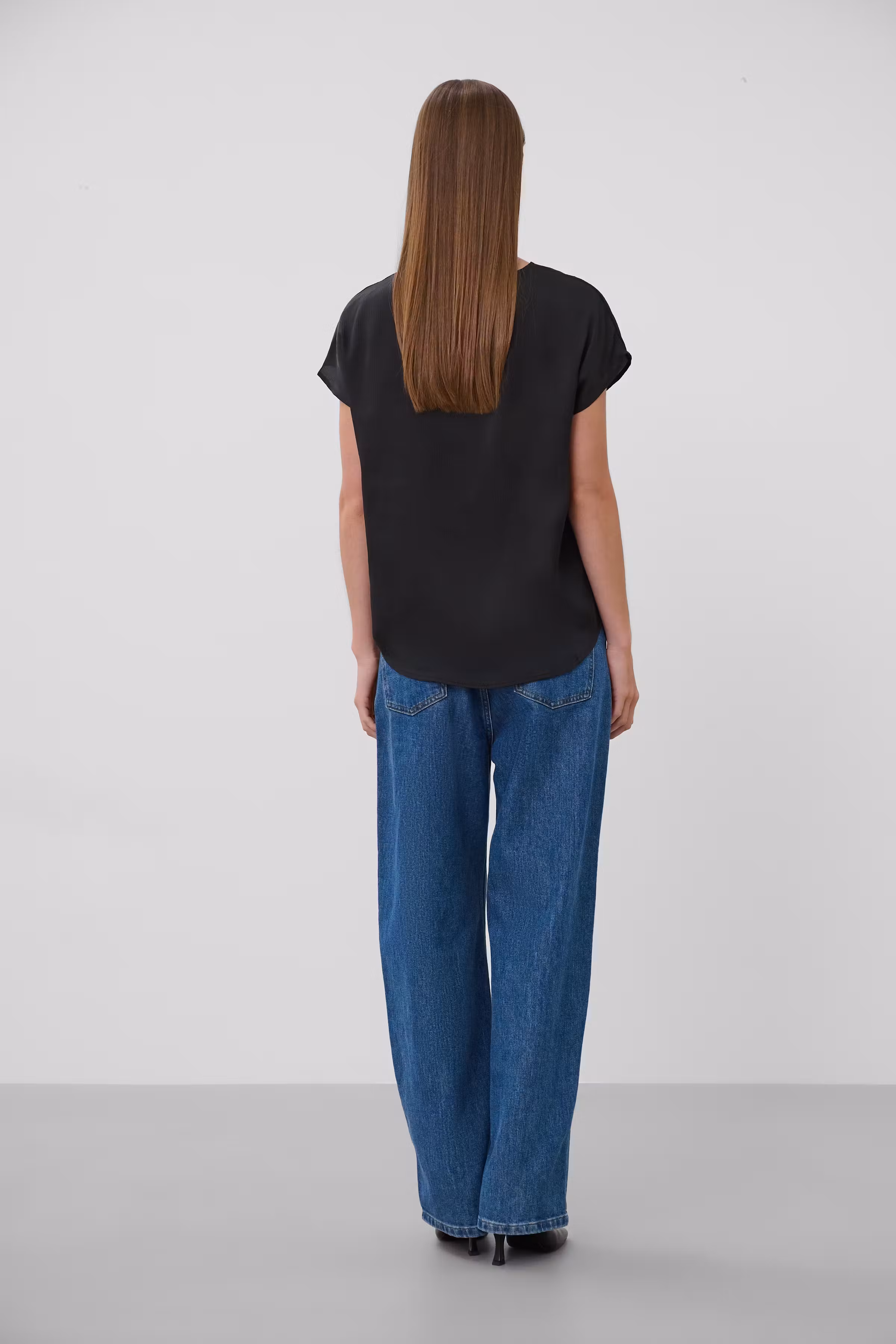 SLIoana Blouse LOOKBOOK BACK 30407198-194008