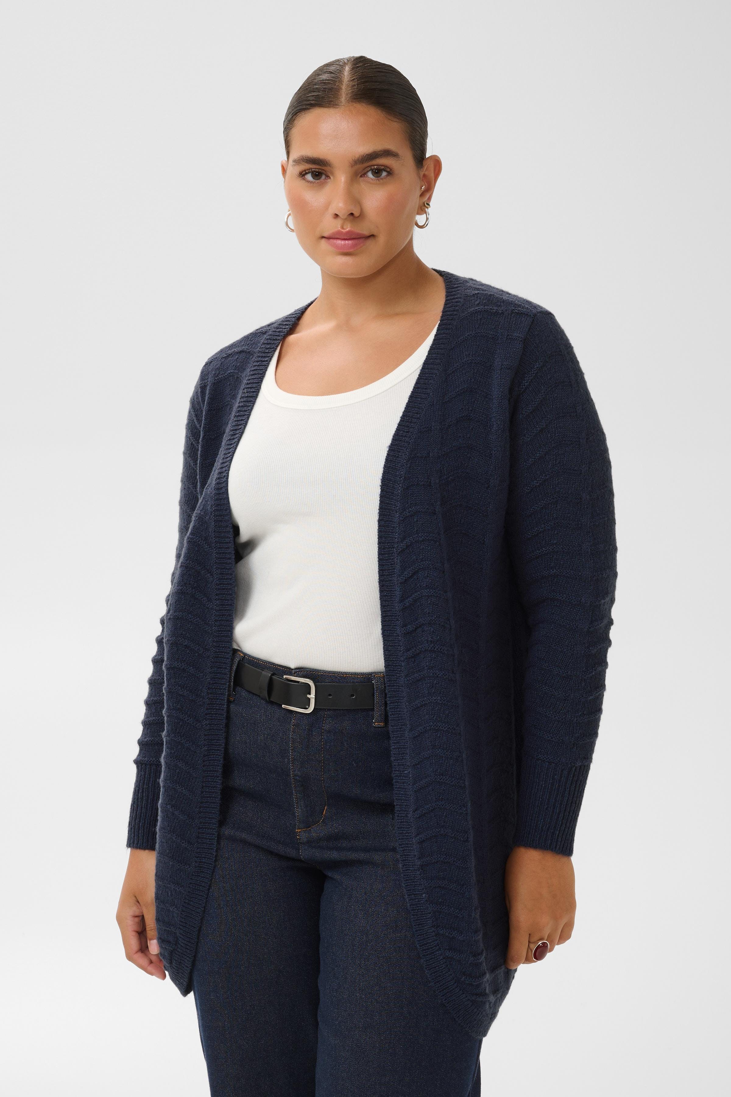 KCemana Cardigan LOOKBOOK FRONT 10580781-193927