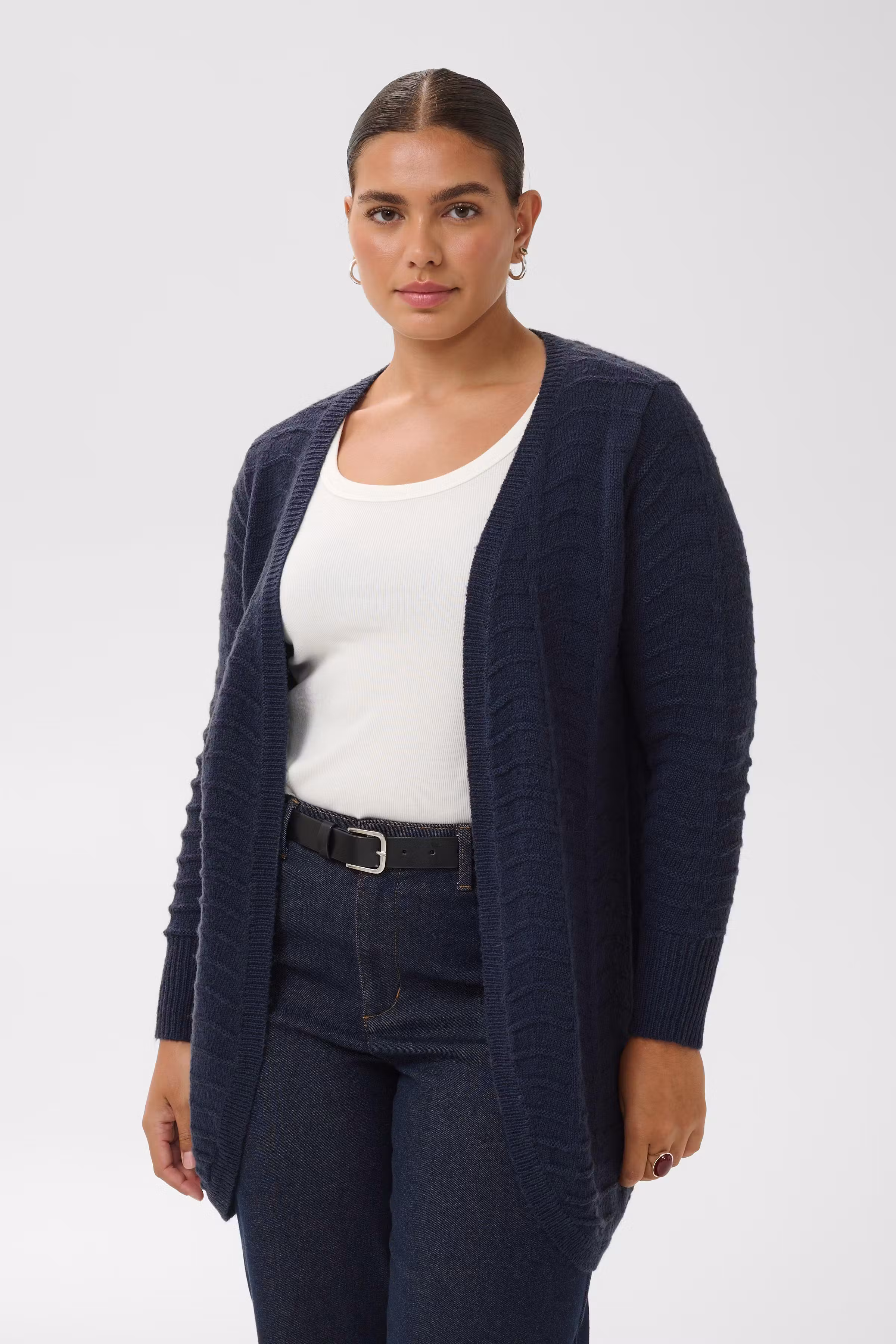 KCemana Cardigan LOOKBOOK FRONT 10580781-193927