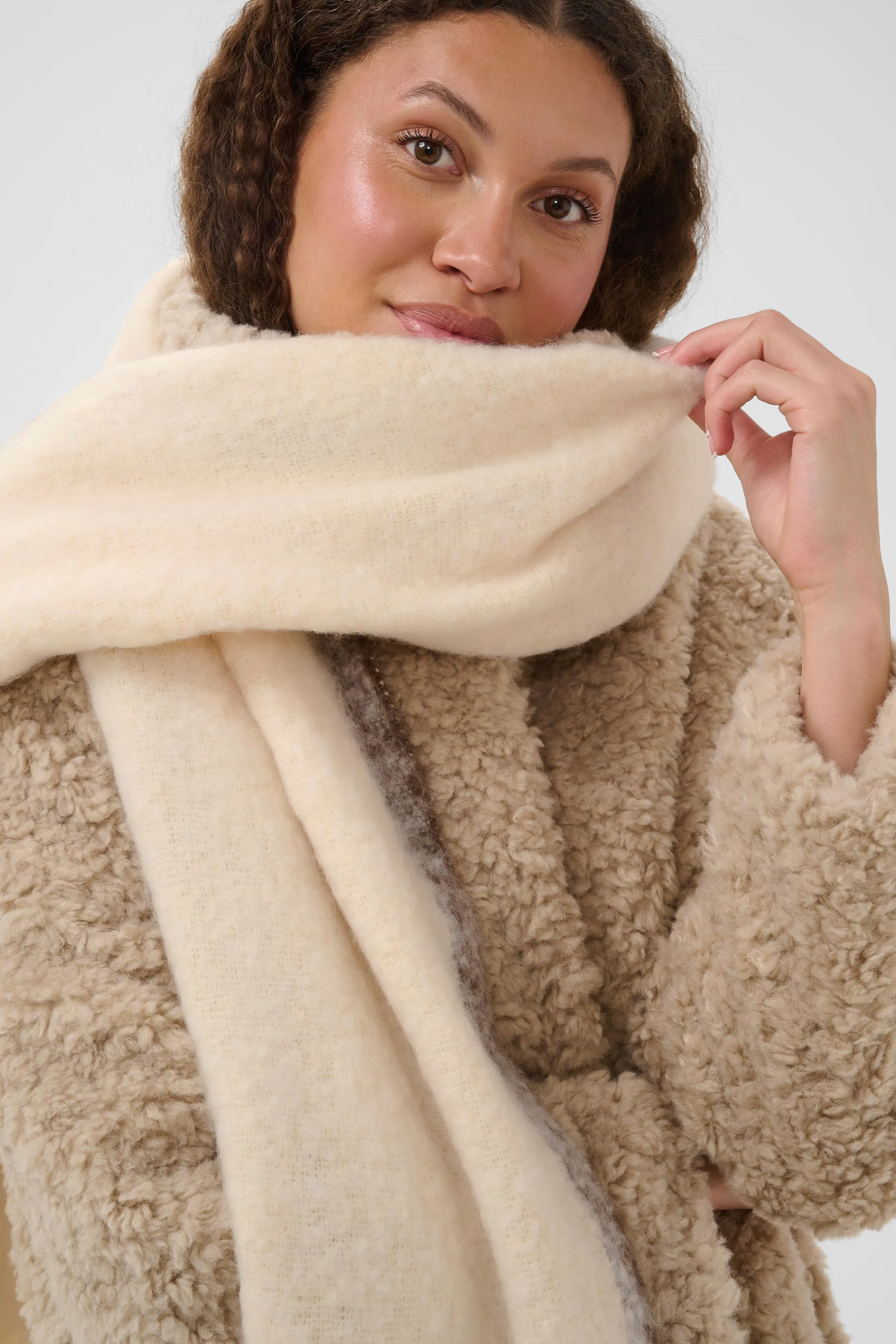 SelenaSZ Skjerf LOOKBOOK DETAIL 30515237-305050