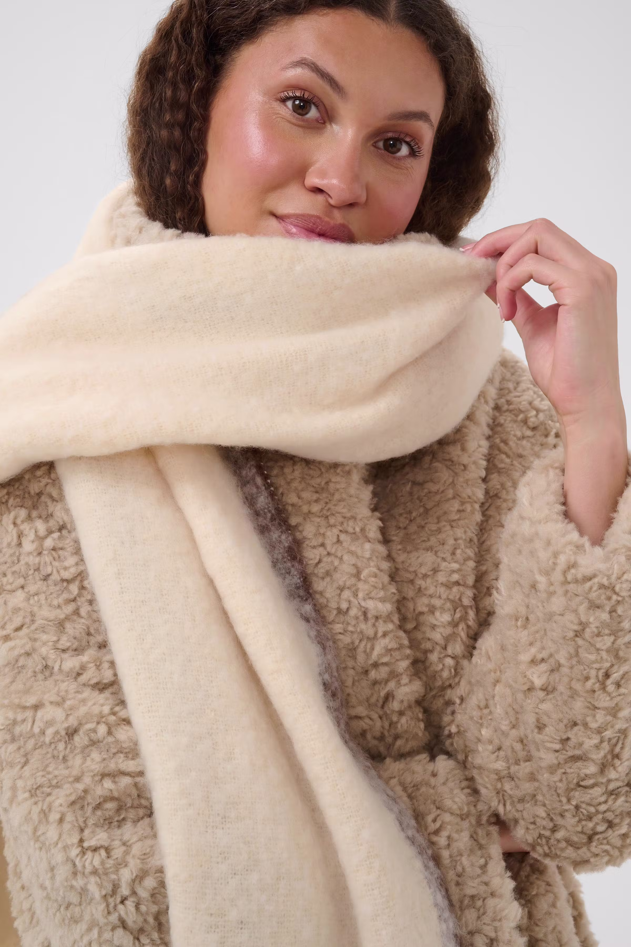 SelenaSZ Skjerf LOOKBOOK DETAIL 30515237-305050