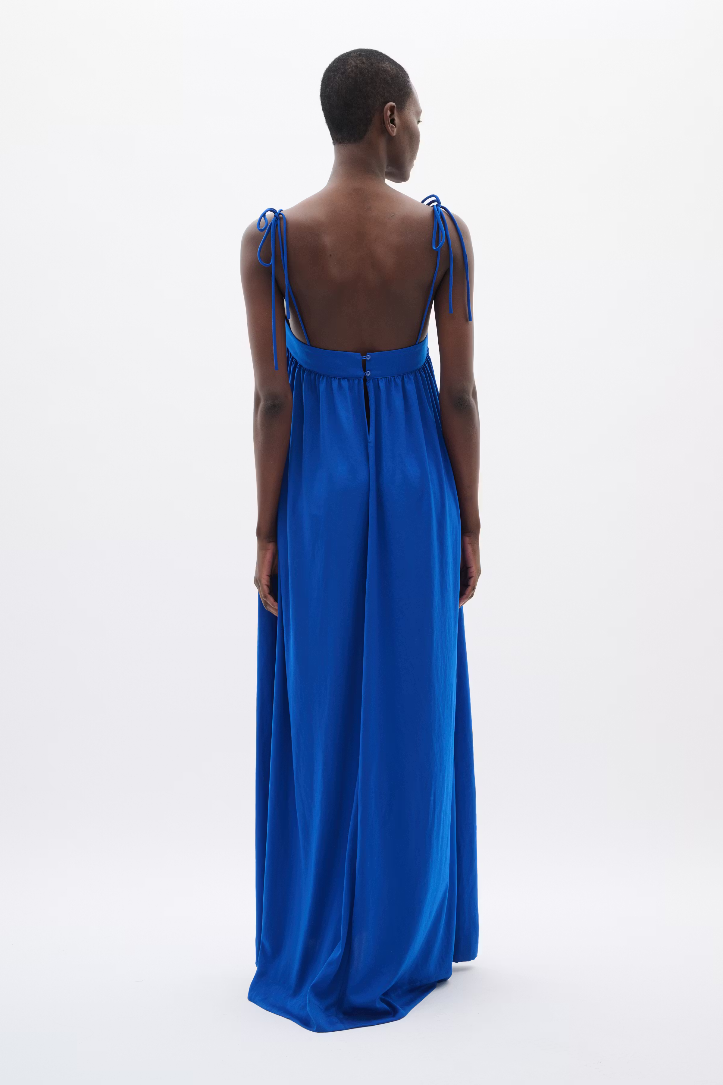 FutoIW Kjole LOOKBOOK BACK 30110804-193952