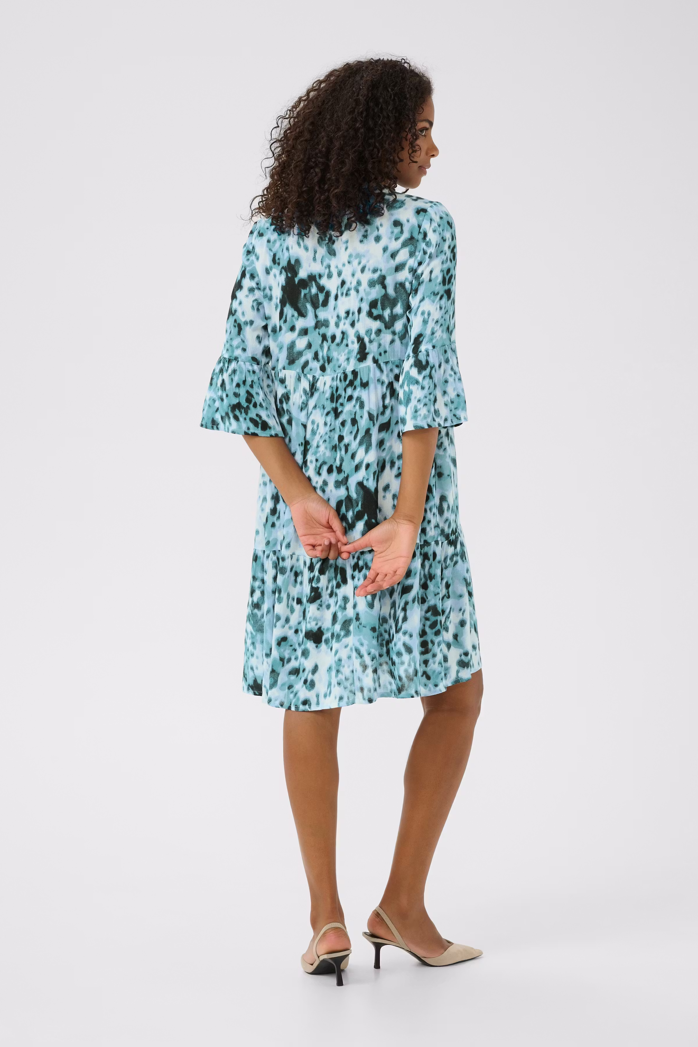 KAhera Dress LOOKBOOK BACK 10508259-107662