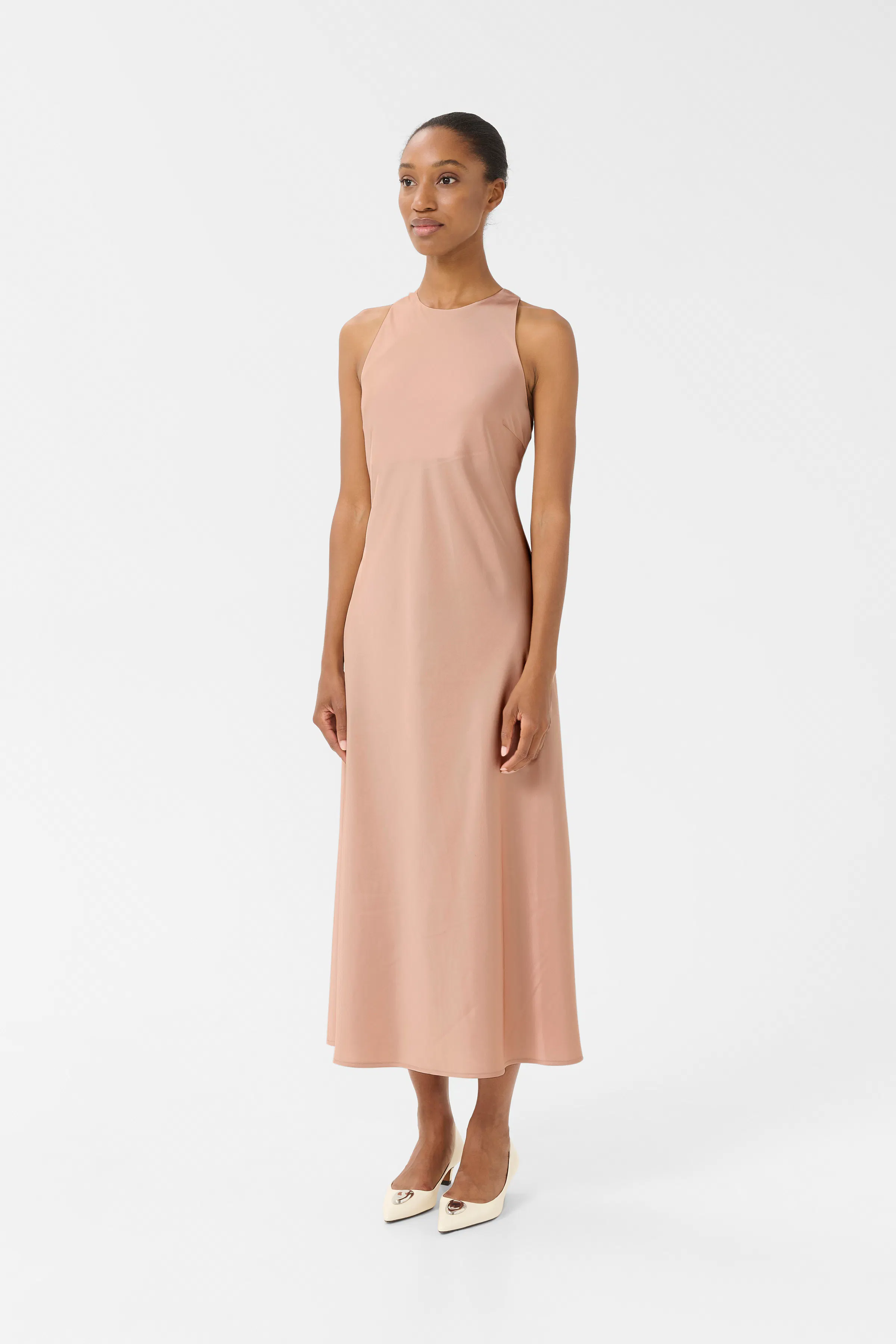 GZceri Dress LOOKBOOK FRONT 10910425-141307