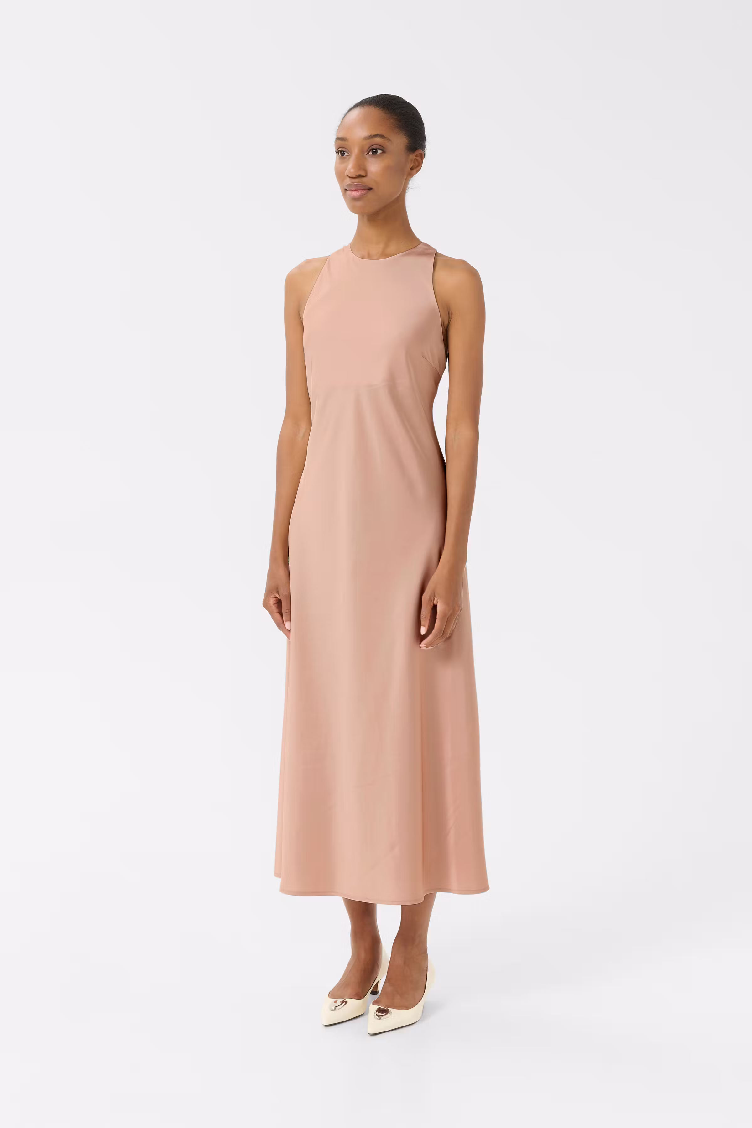 GZceri Dress LOOKBOOK FRONT 10910425-141307