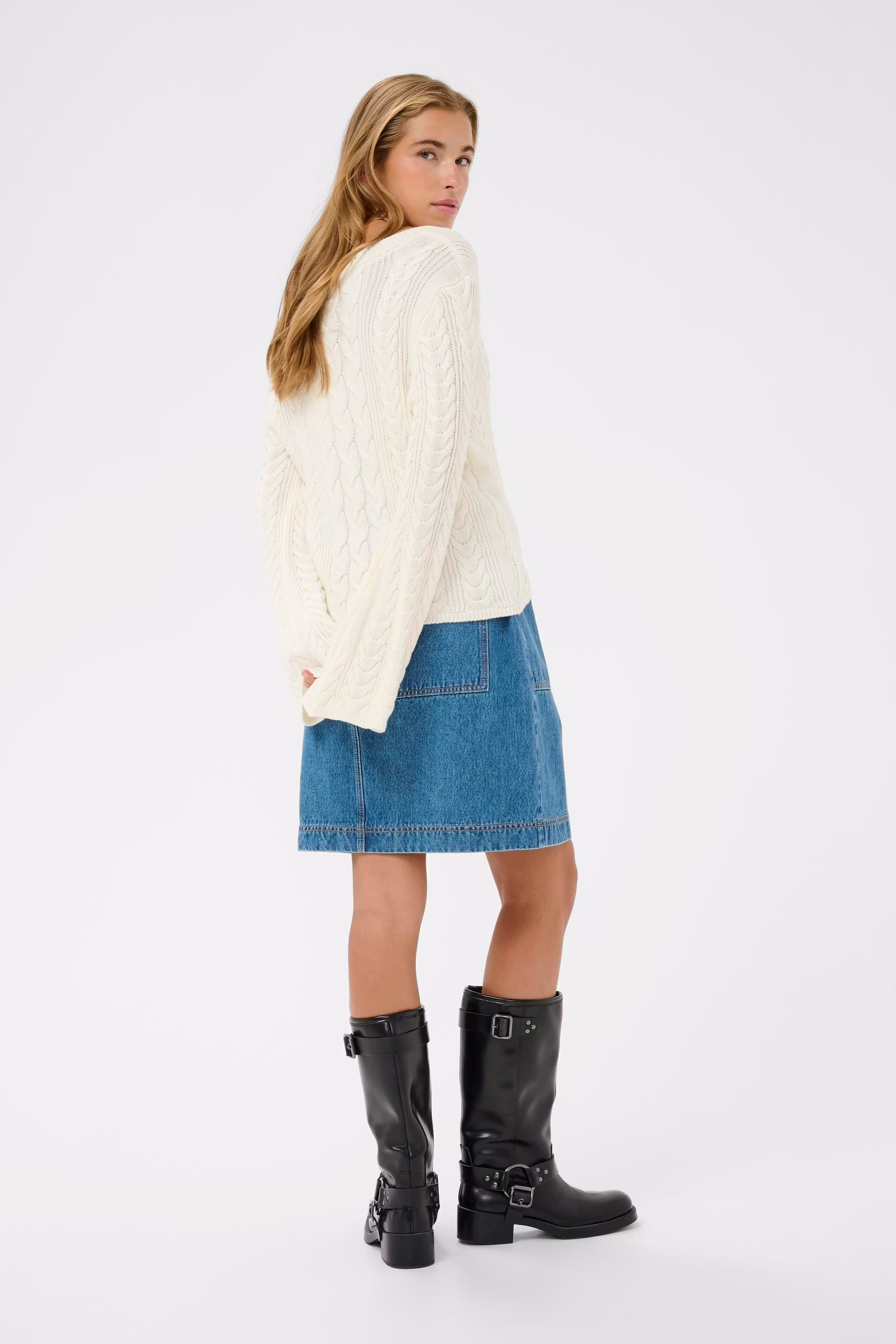 KAliliana Pullover LOOKBOOK BACK 10511185-110602