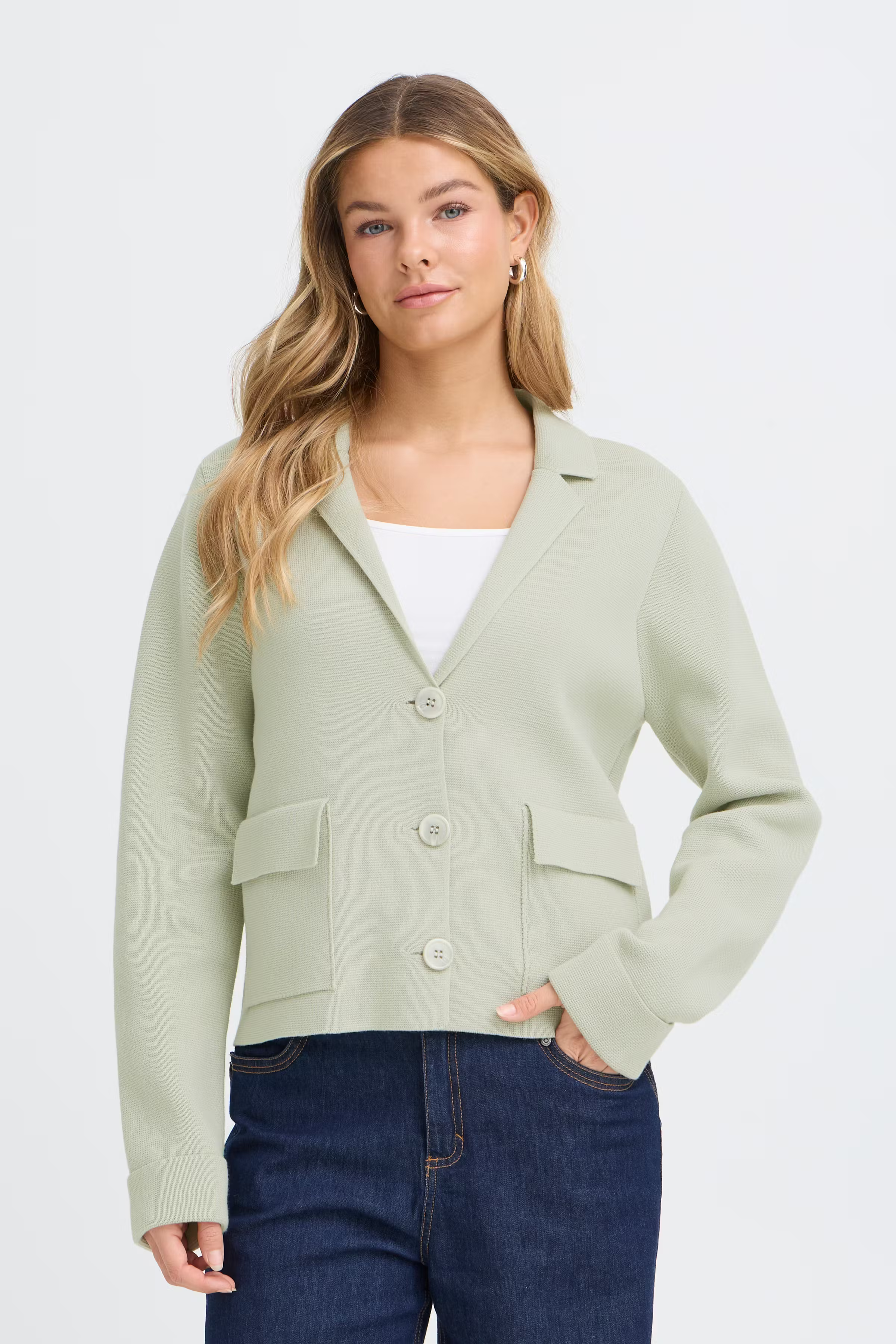 FRITA Cardigan LOOKBOOK FRONT 20617690-160110