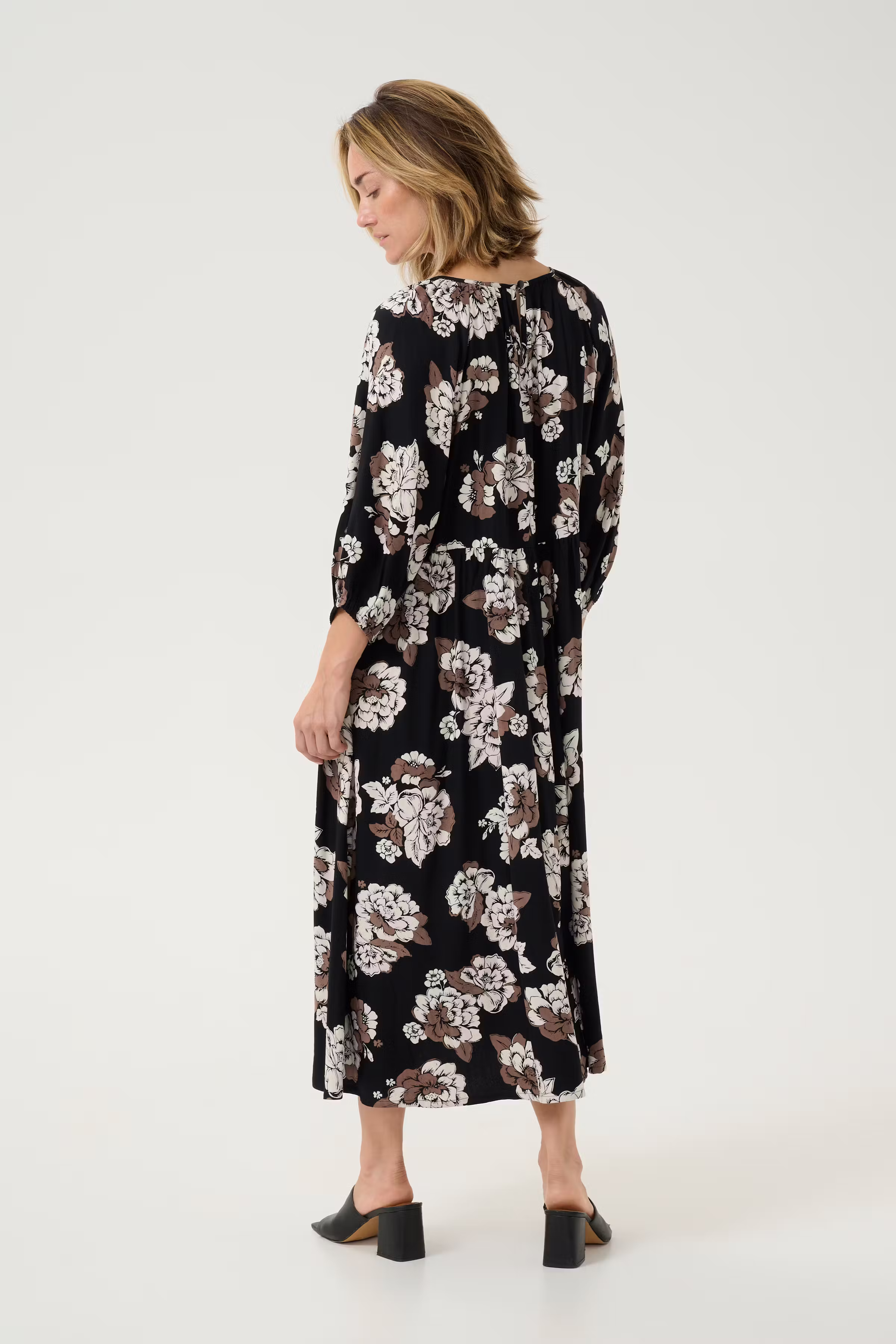 BPelena KlÃ¤nning LOOKBOOK BACK 10590771-106754B