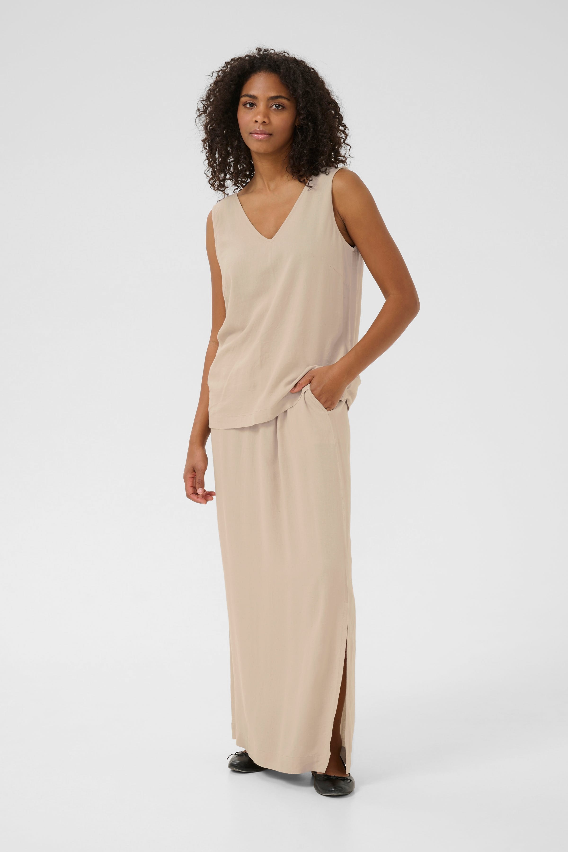 KAmilia Linen Top LOOKBOOK FRONT 10508426-151305