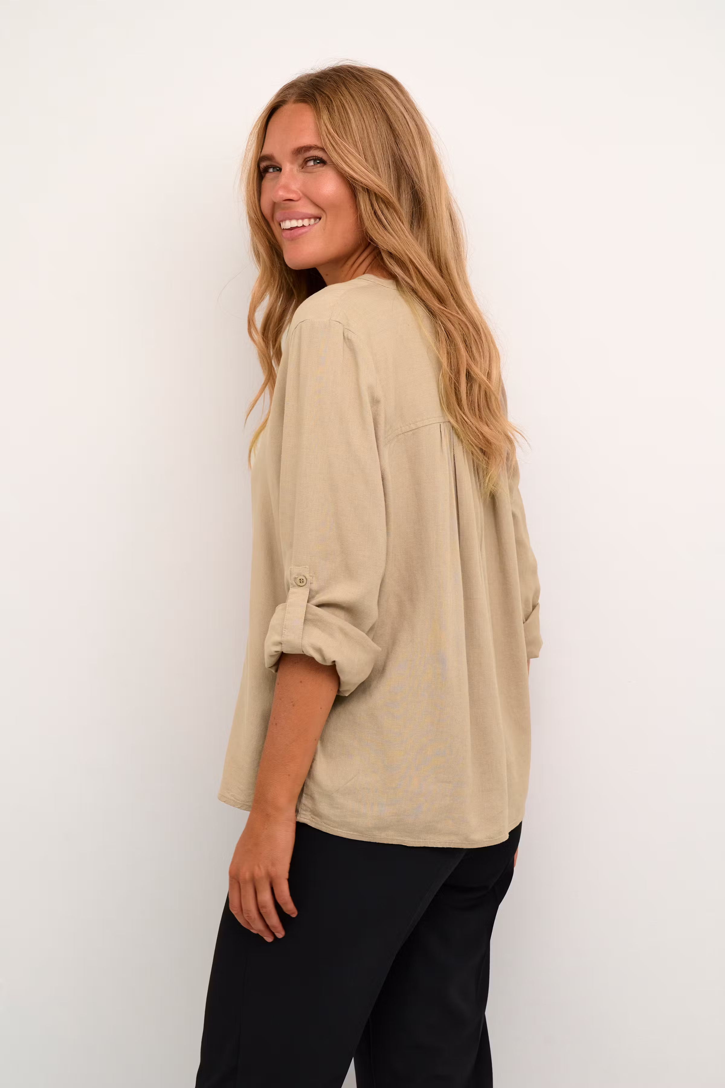 KAmilia Hørbluse LOOKBOOK BACK 10508313-171109