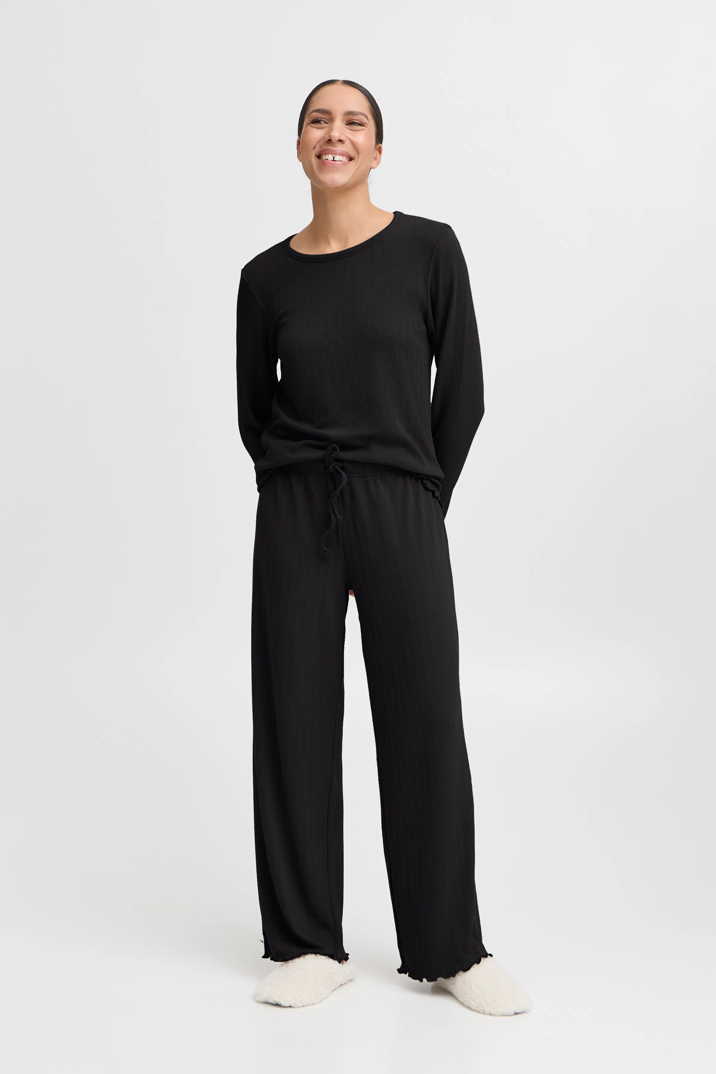 BYPJ LOOKBOOK FRONT 20818609-194008