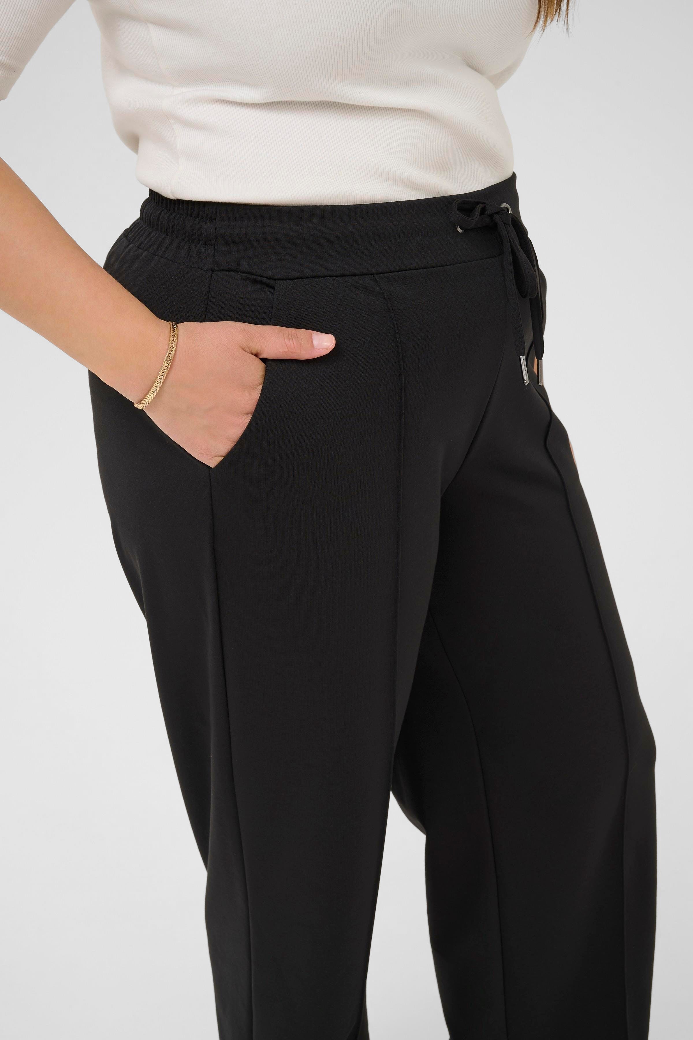 KCjenna Straight Trousers LOOKBOOK DETAIL 10582248-100121