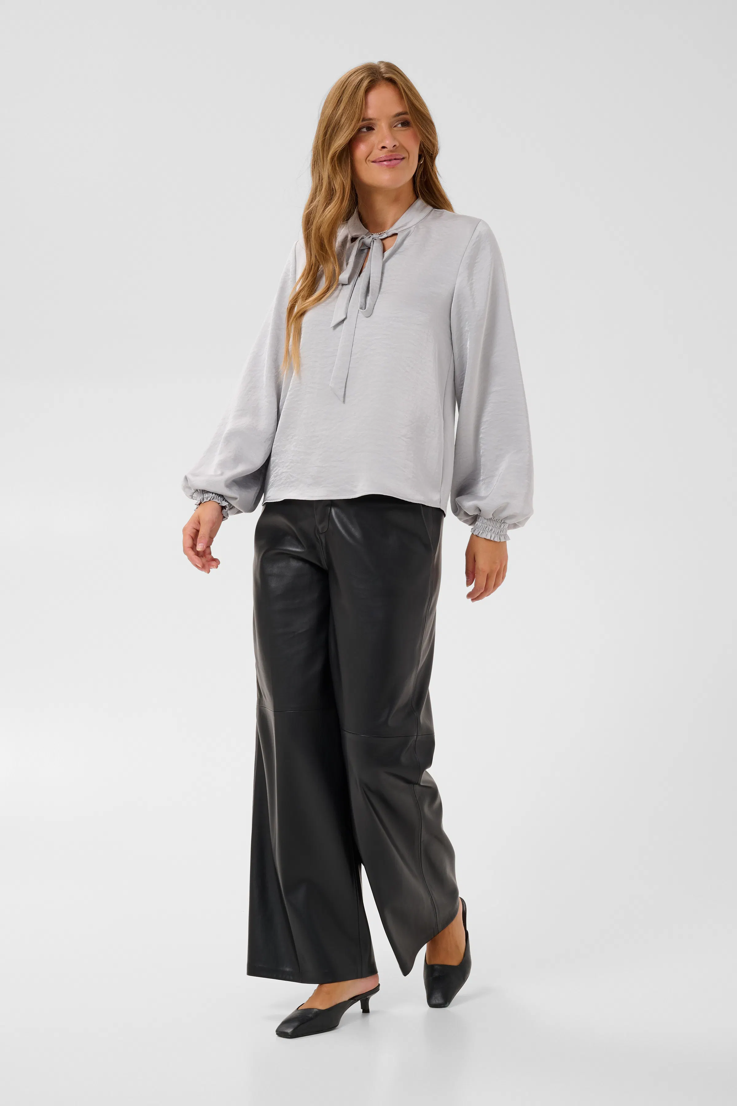 KArory Bluse LOOKBOOK FRONT 10512431-144202