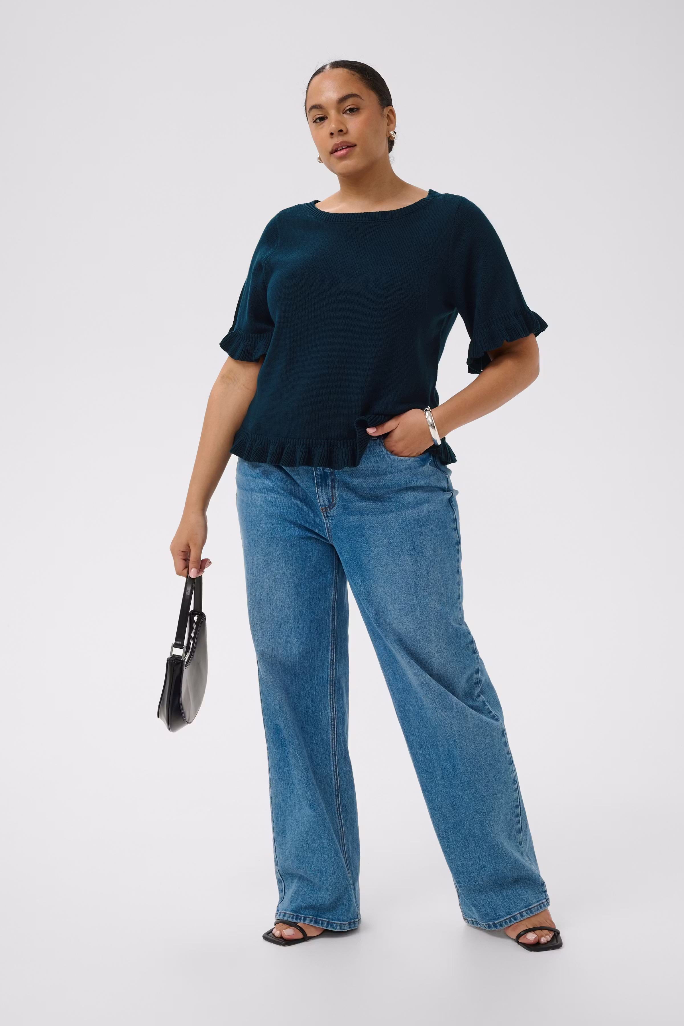 KClindsy Pullover LOOKBOOK FRONT 10584107-194020