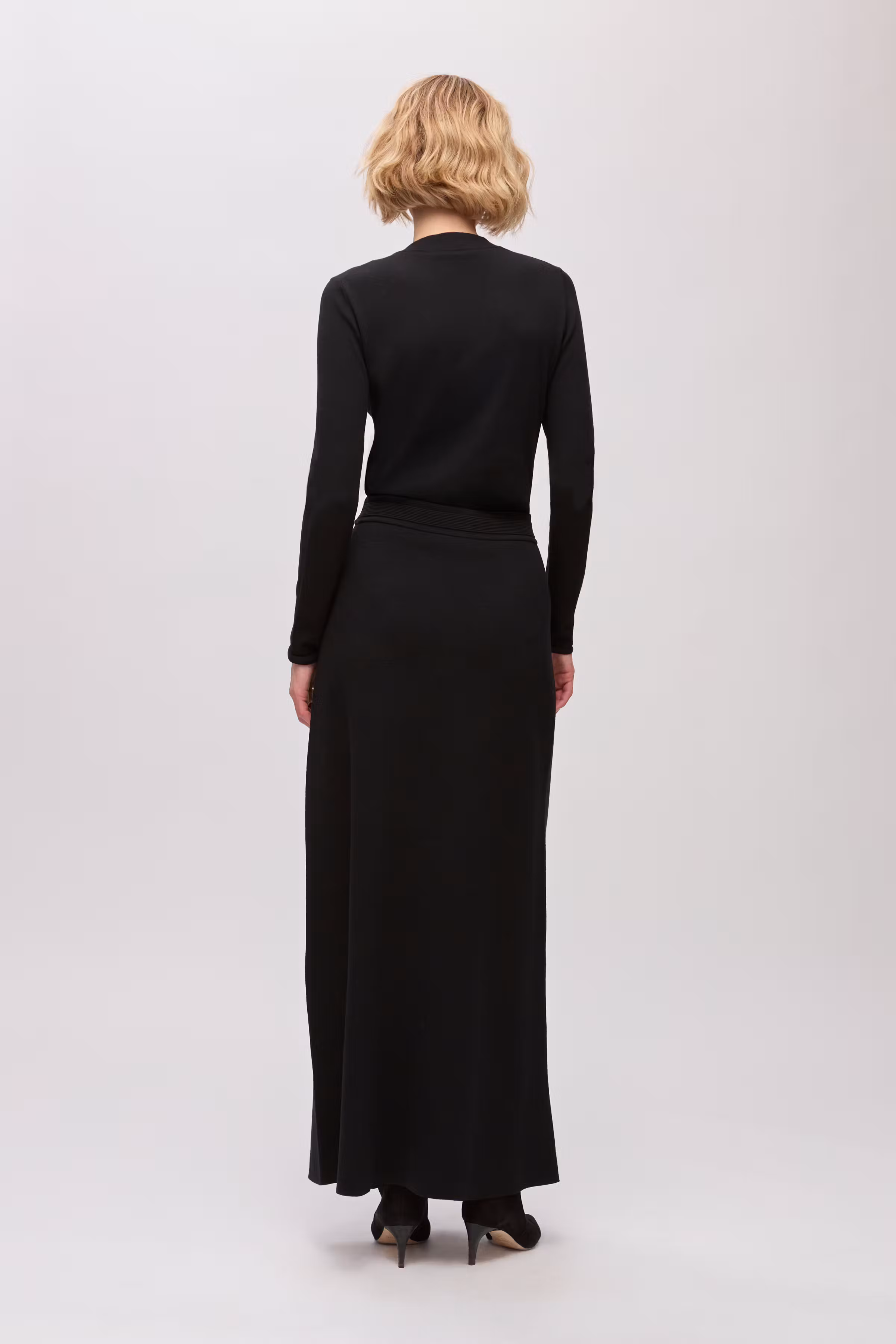IOFeria LOOKBOOK BACK 30600719-BK999
