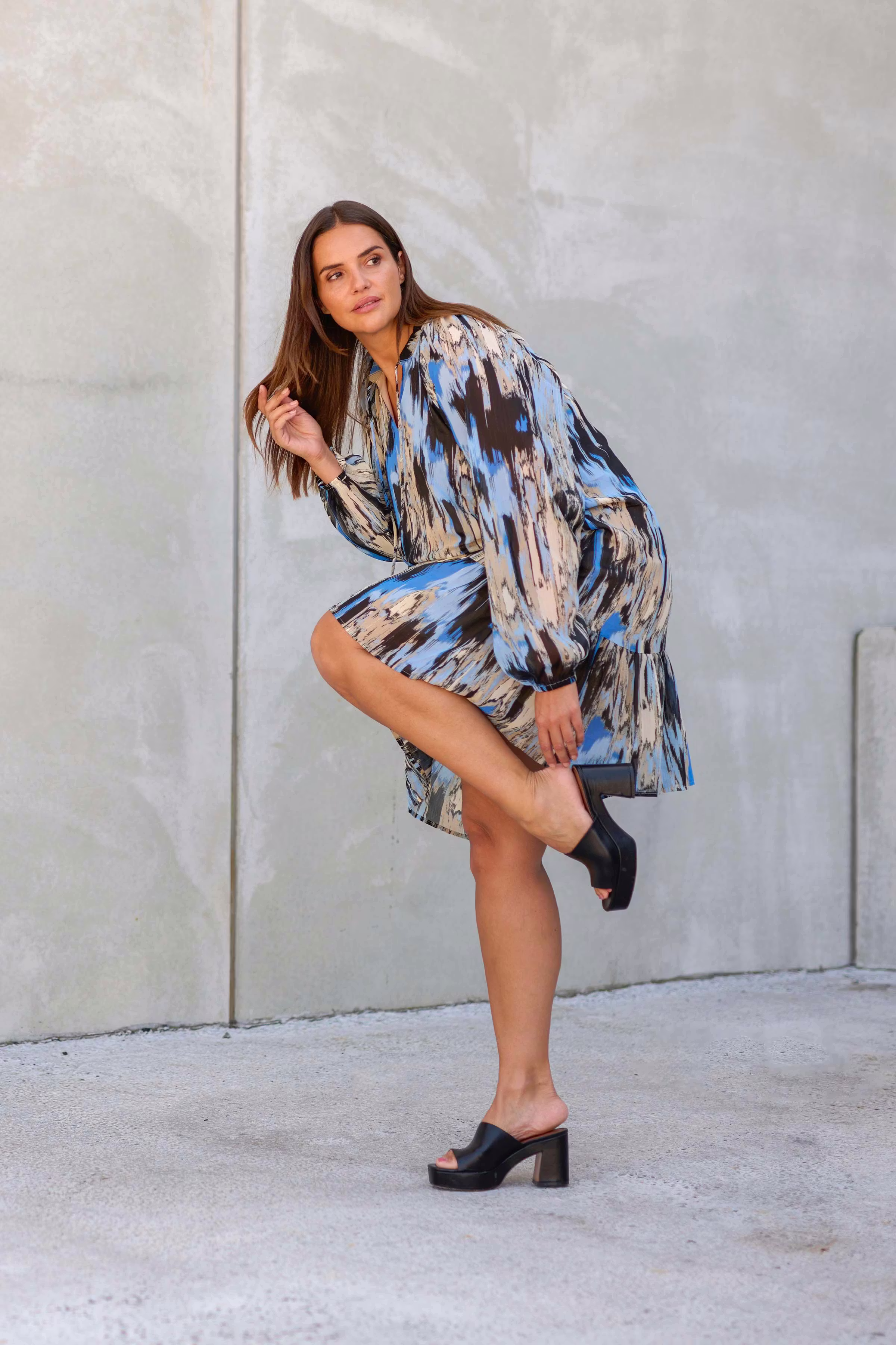 KCqio Kleid LOCATION NONE 10581417-103928