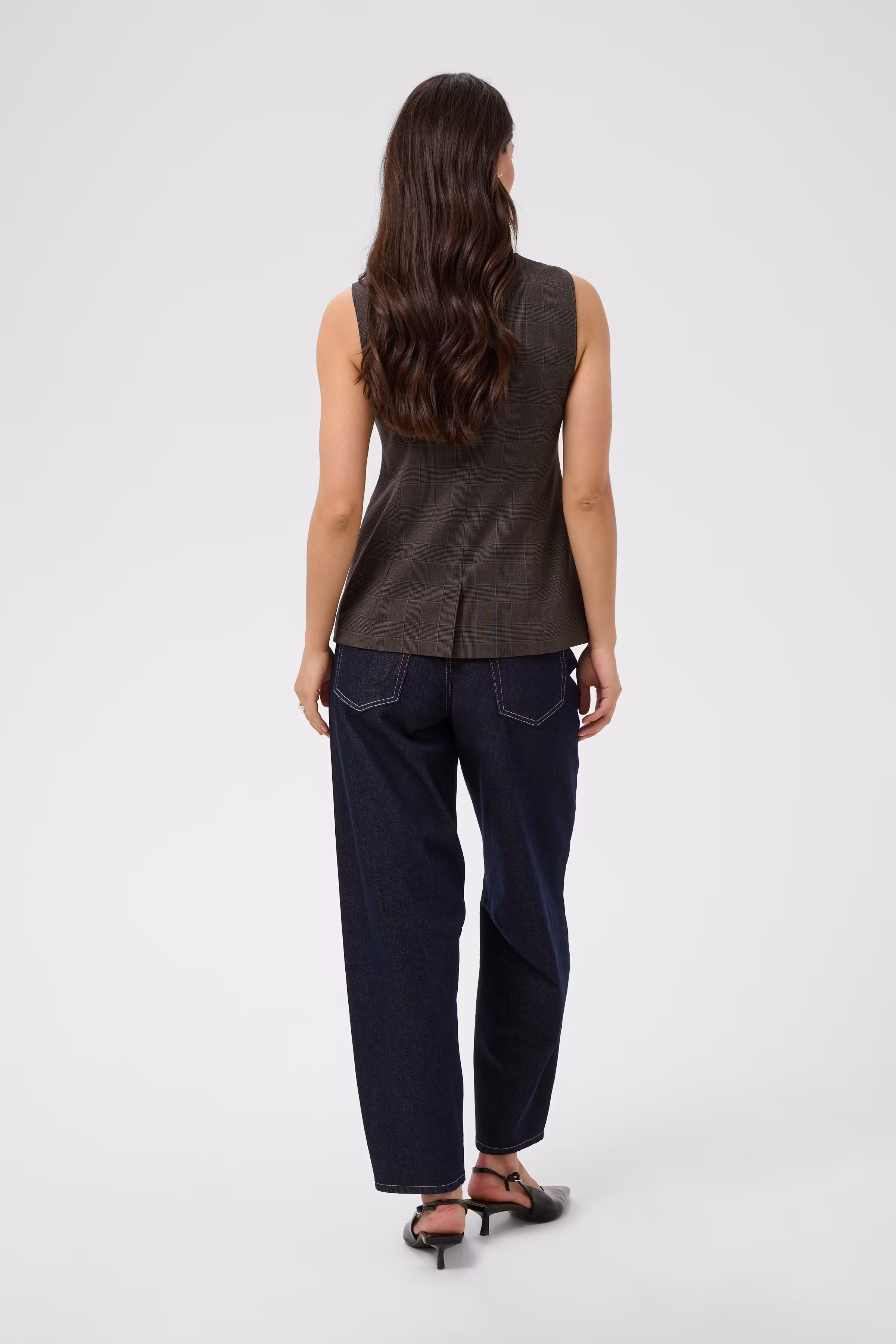 KAlenora Vest LOOKBOOK BACK 10512146-109807