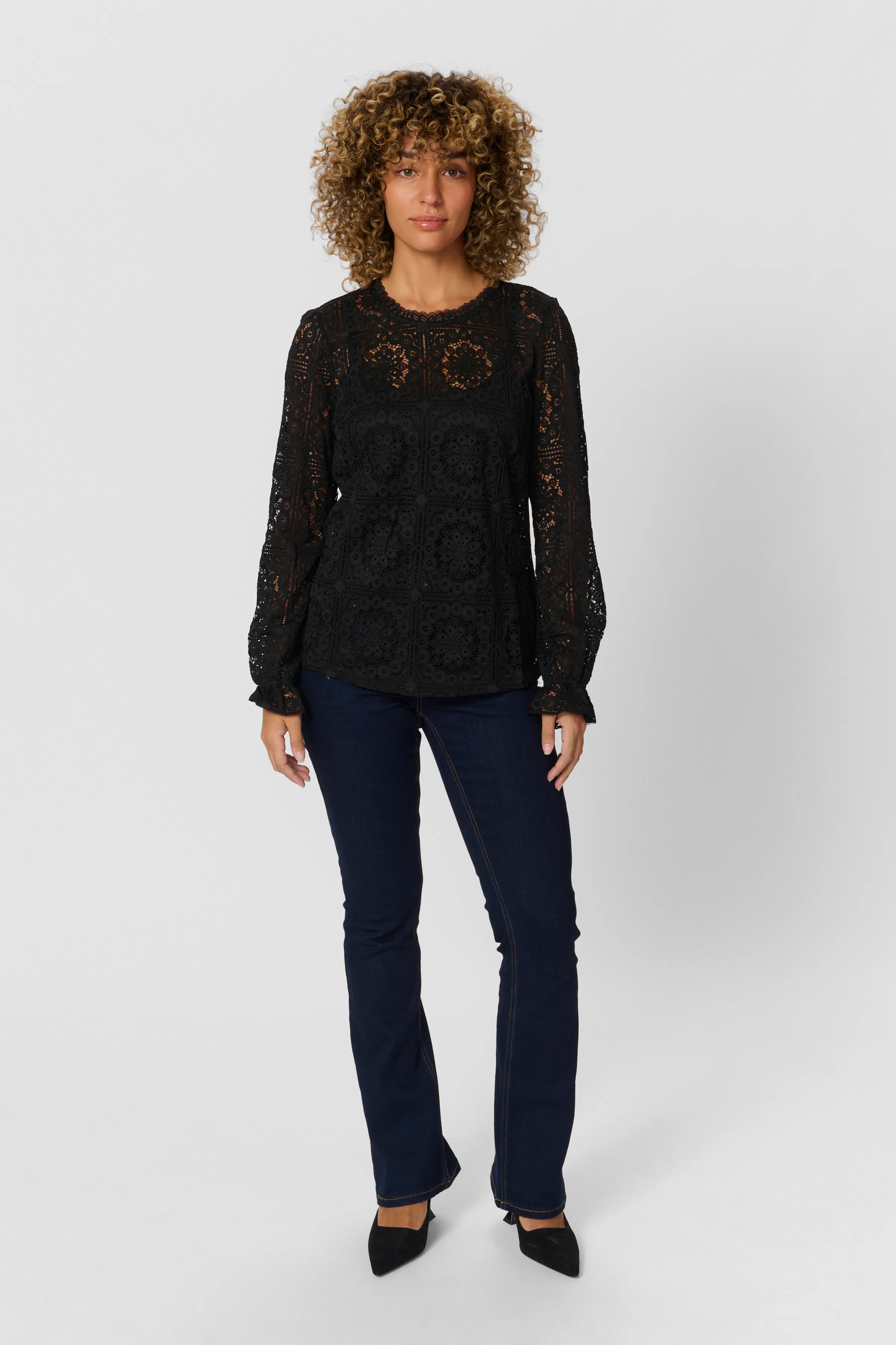 CRTiley Bluse LOOKBOOK FRONT 10607994-100120