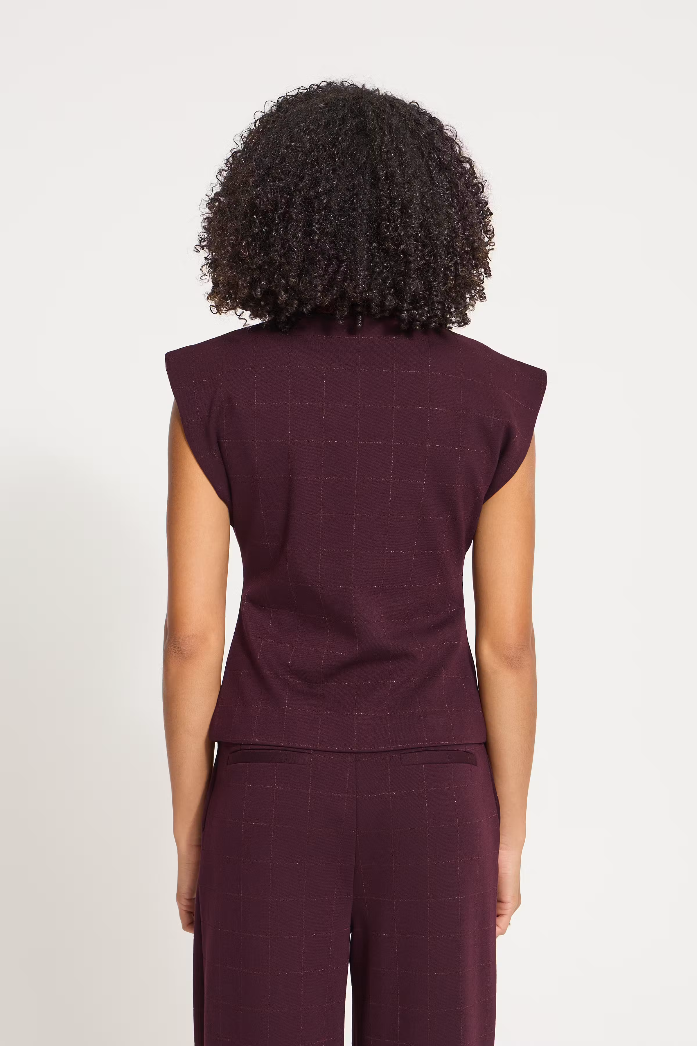 IHKATE Vest LOOKBOOK BACK 20127096-191619