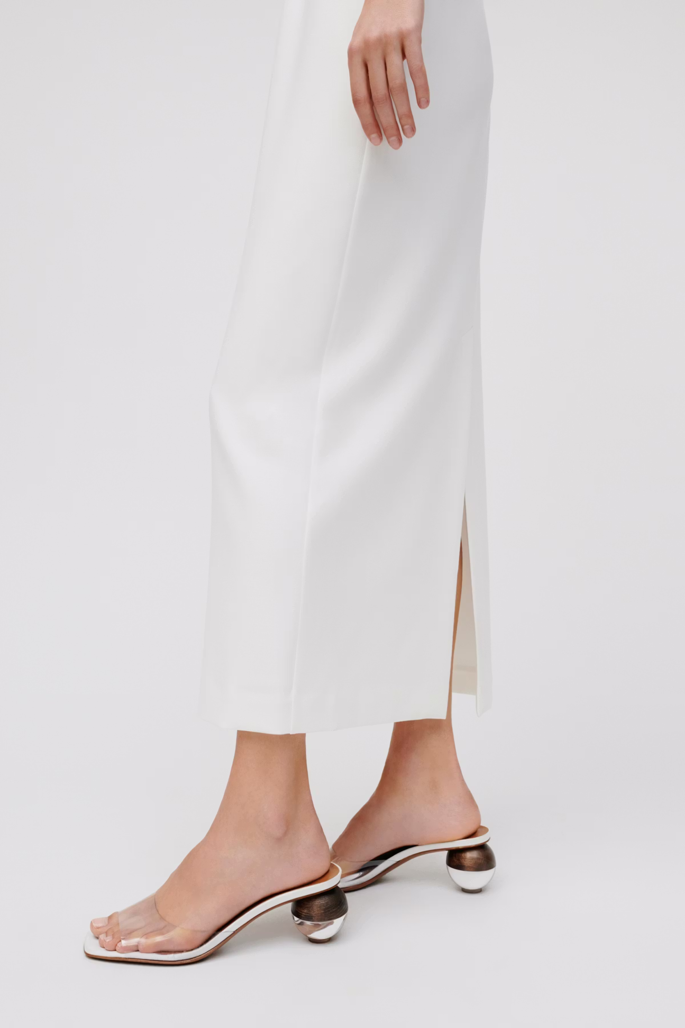 IONOLAN Dress LOOKBOOK FRONT 30600412-WH010