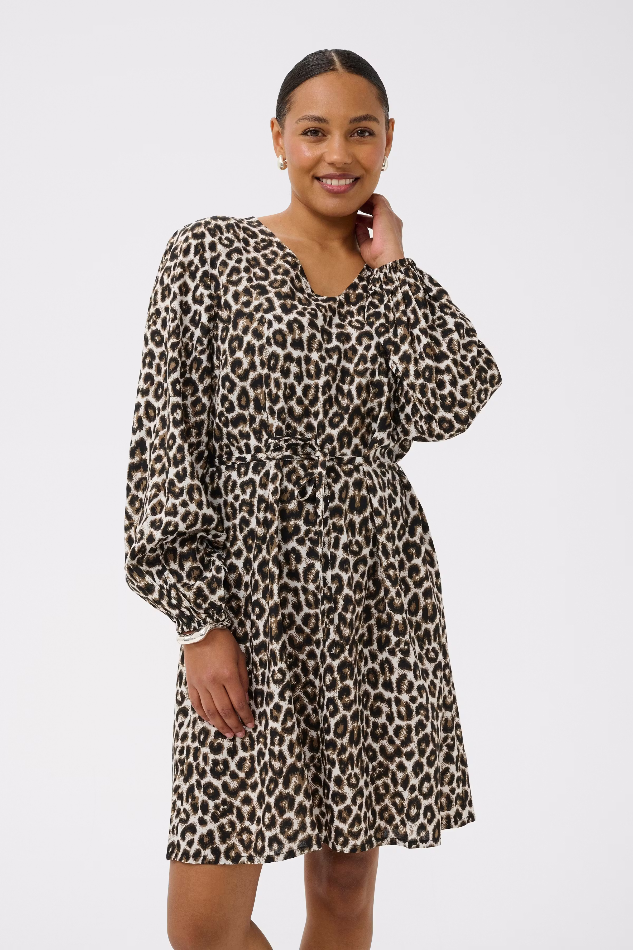 KAmarana Kjole LOOKBOOK FRONT 10511499-109367