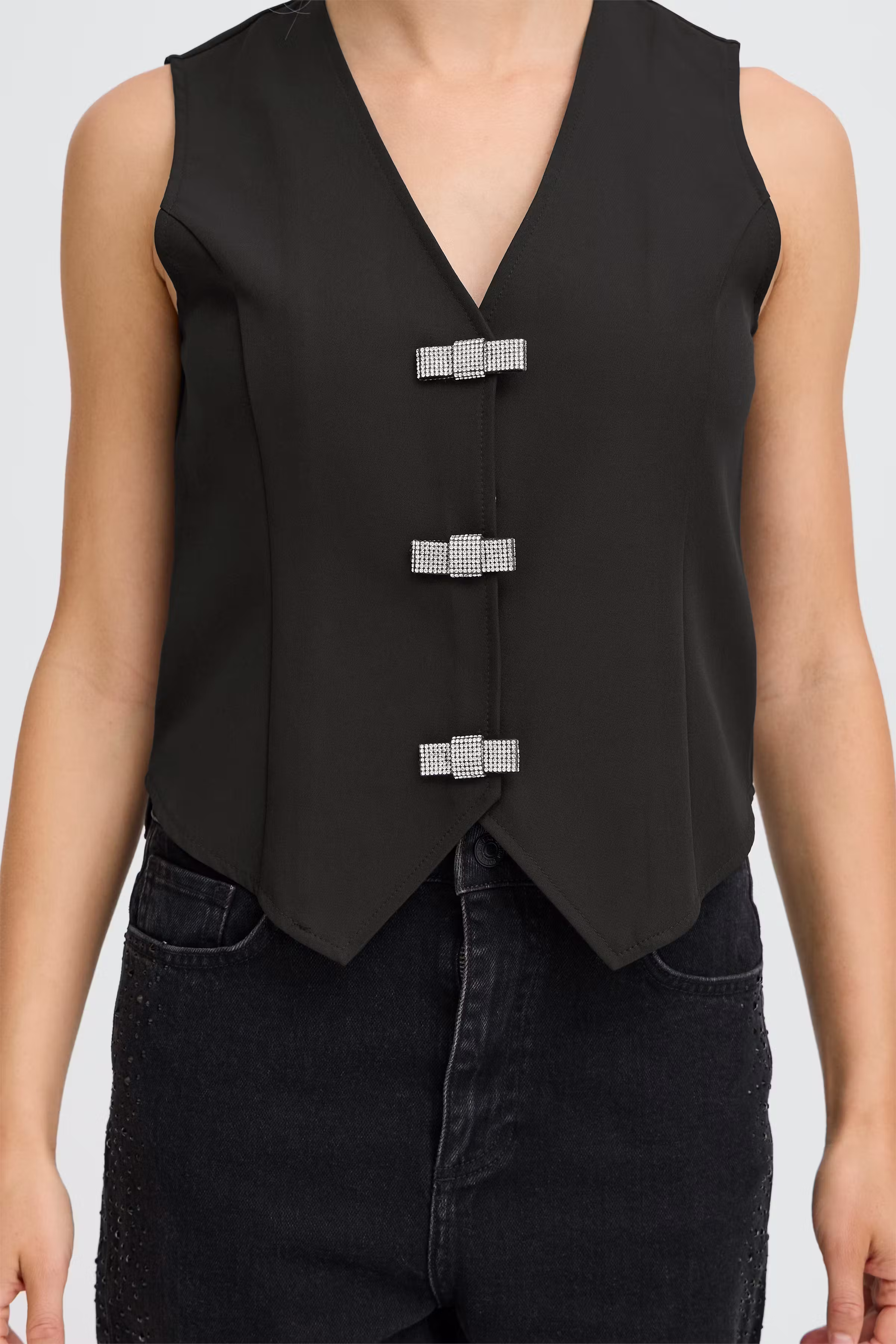 BYTAE Vest LOOKBOOK DETAIL 20818302-194008