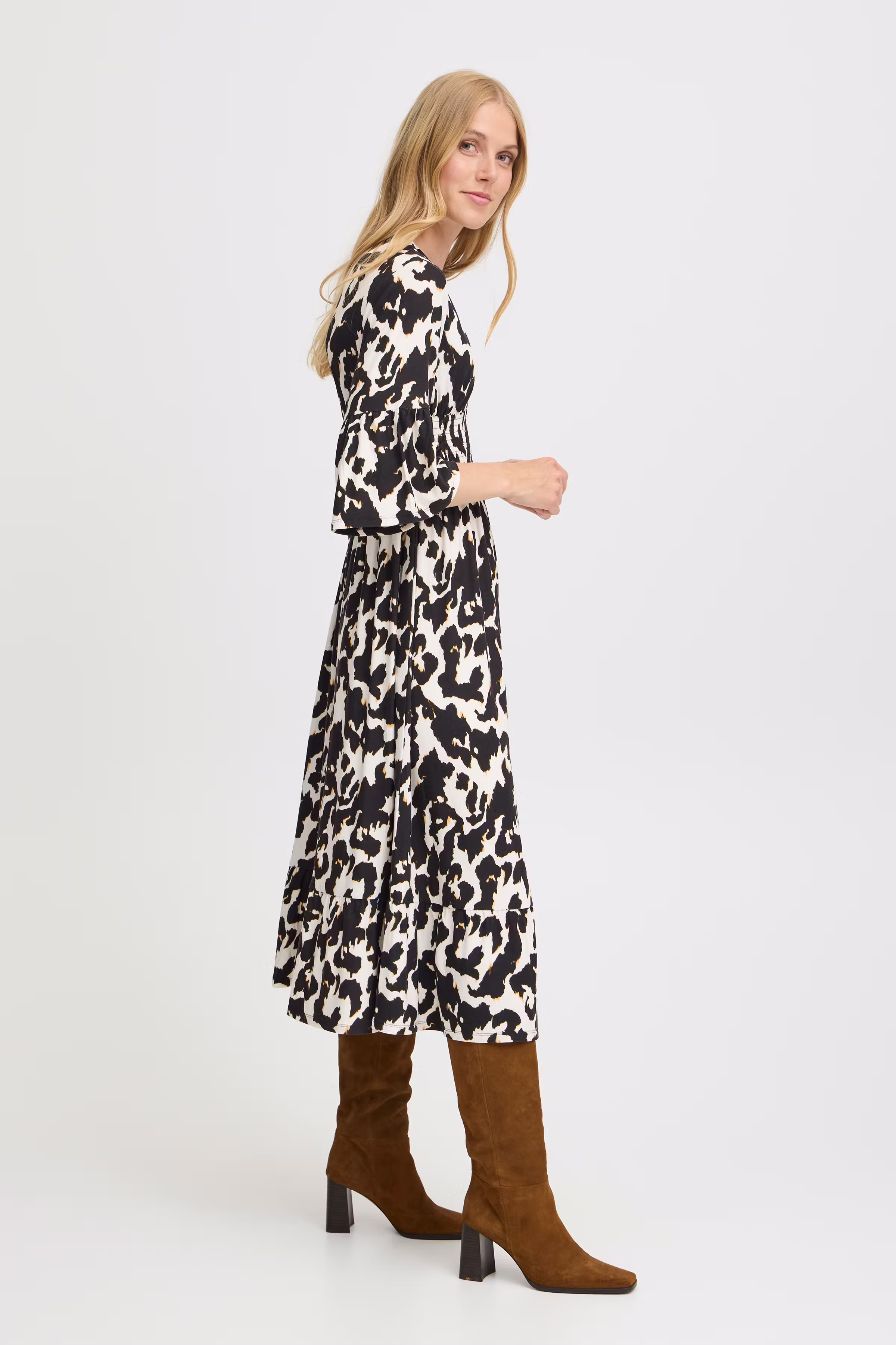 FRSAVOY Kjole LOOKBOOK FRONT 20614652-203440