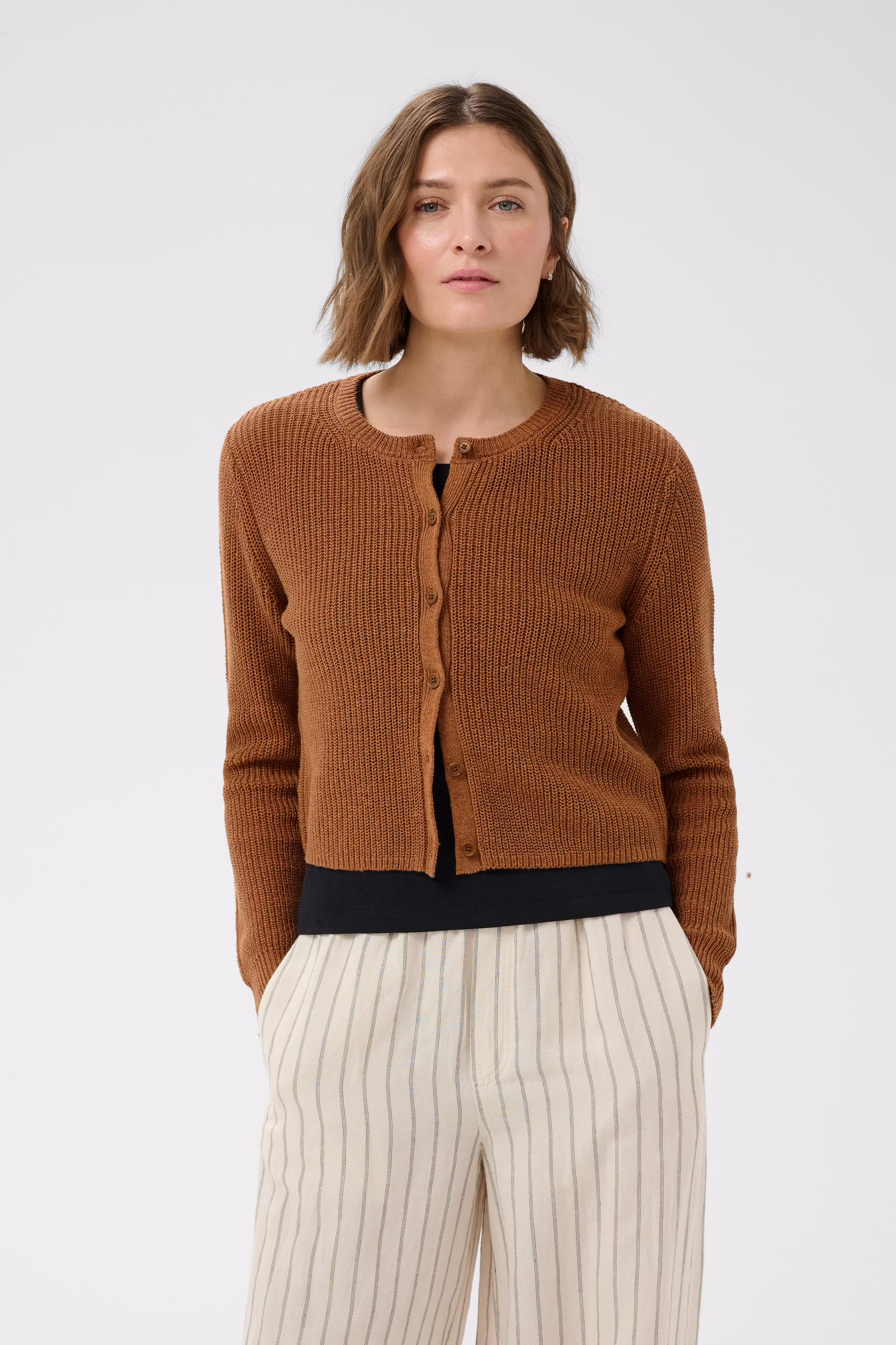 GigiaPW Vest LOOKBOOK FRONT 30309579-171142